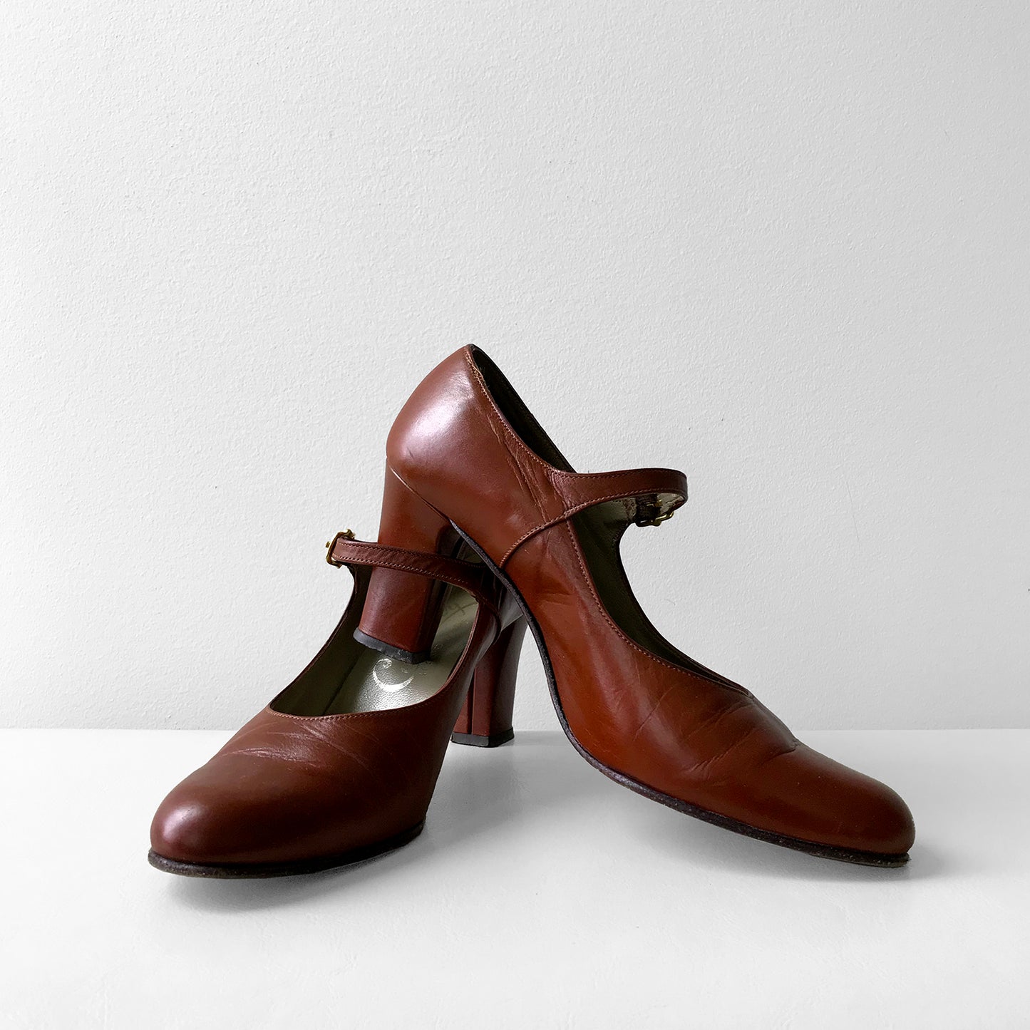 1960s Brown Mary Jane Heeled Shoes