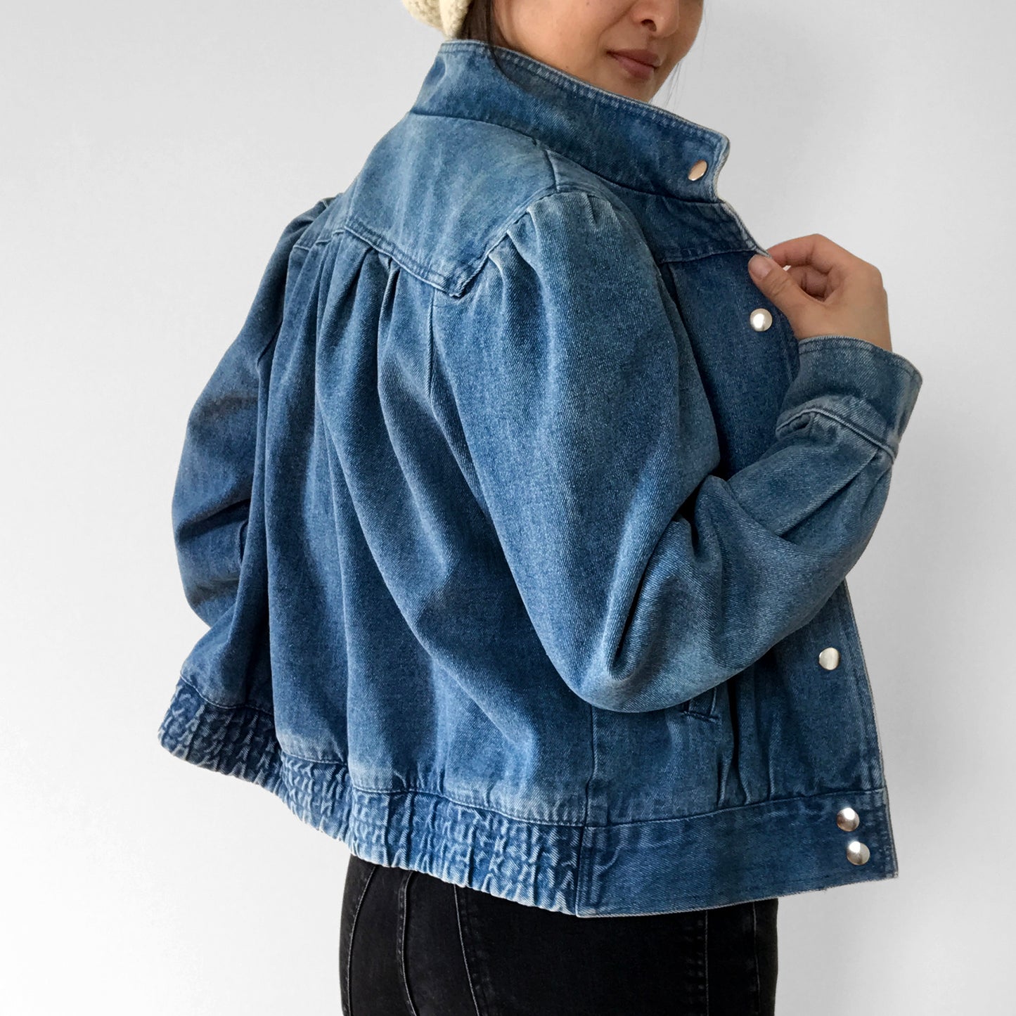 1980s Pleated Snap-Button High-Collared Well-Worn Crop Denim Jean Jacket