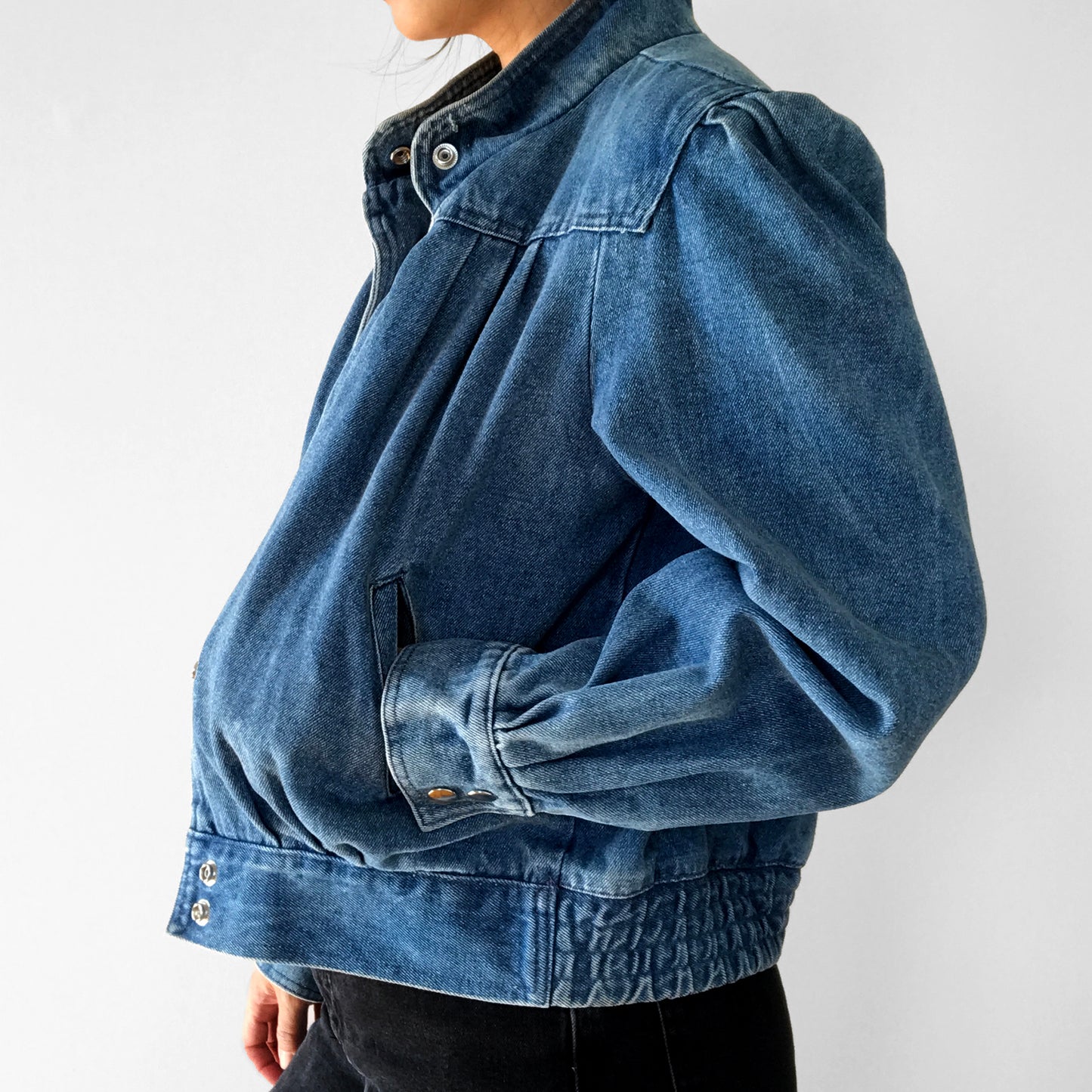 1980s Pleated Snap-Button High-Collared Well-Worn Crop Denim Jean Jacket