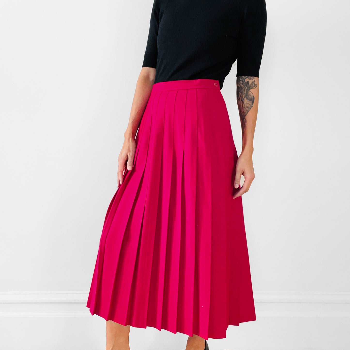 1970s Fuchsia Pink Wool Pleated Skirt