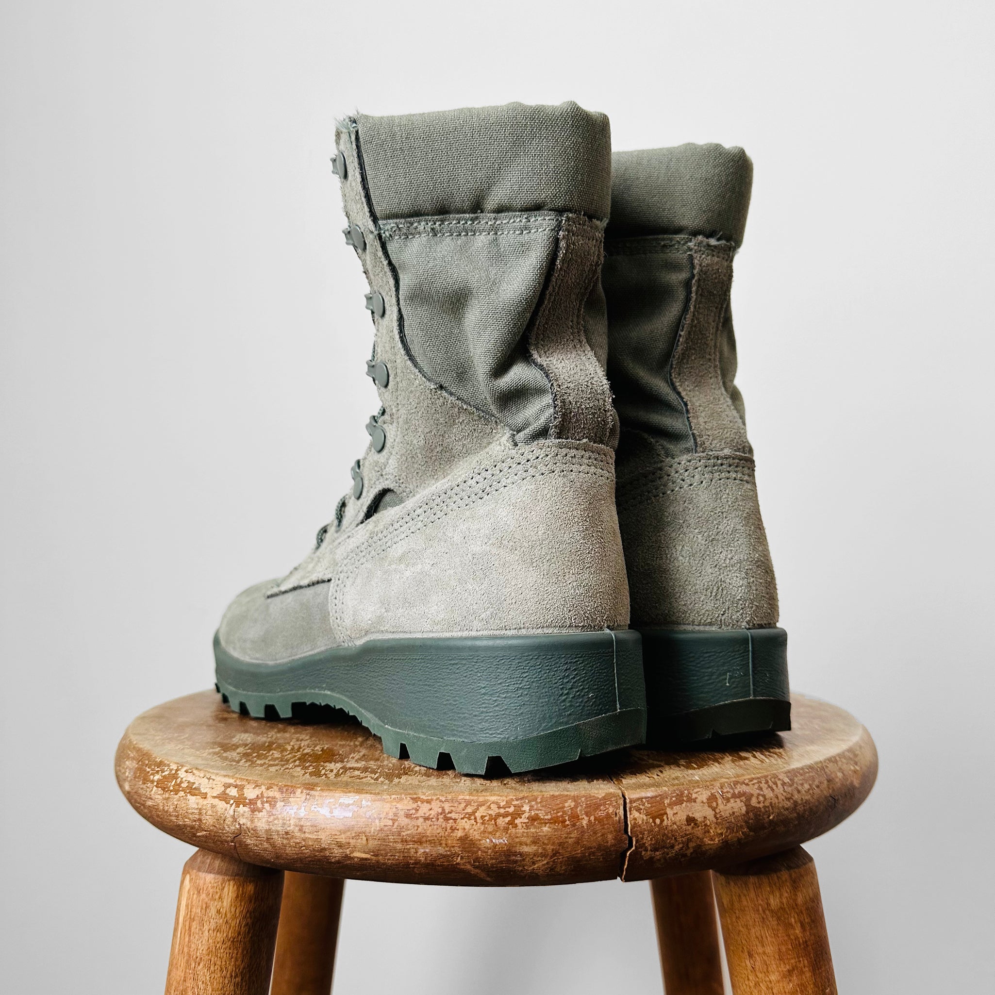 Olive green hotsell air force boots