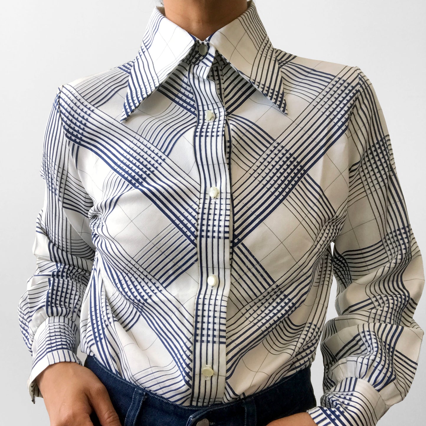 1970s Wide Lapel Button Front Blue and White Crosshatch Striped Shirt