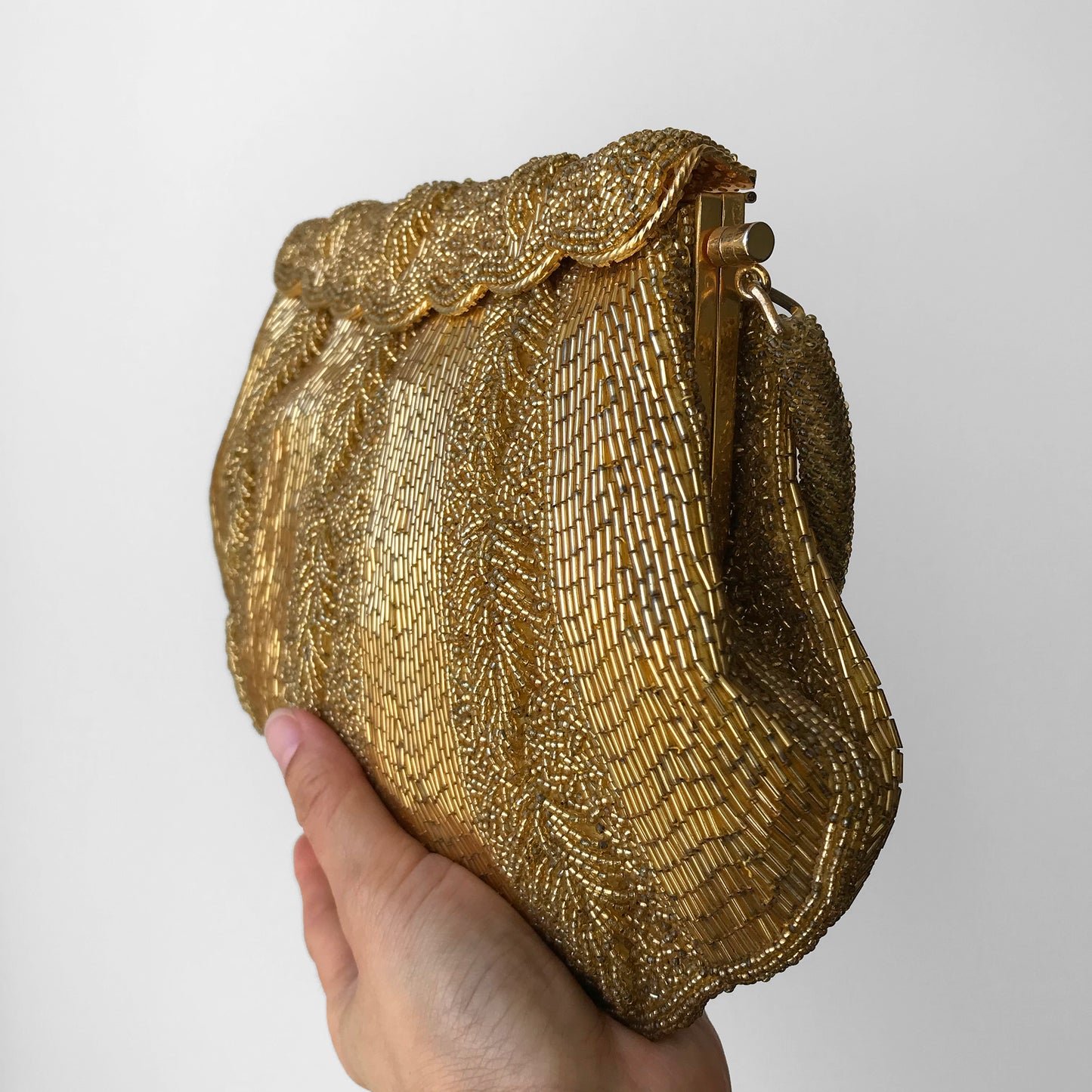 1980s Gold Beaded Leaf Embellished Scalloped-Edge Evening-Bag Purse