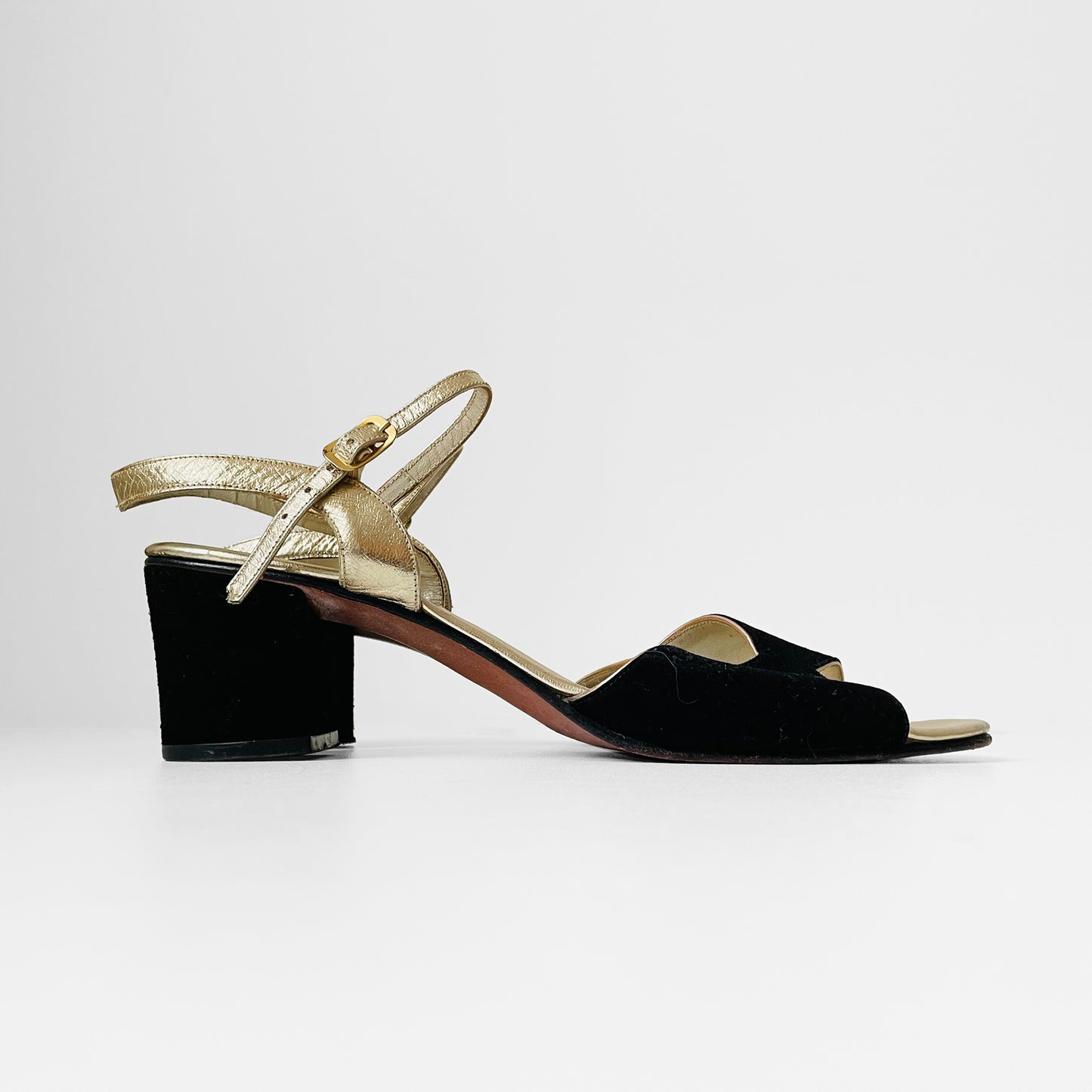 1970s Made in Italy Amalfi by Rangoni Black and Gold Velvet Open Toed Low Heel Sandals