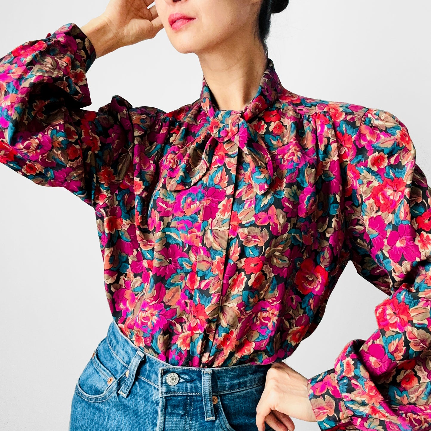 1980s Floral Patterned Pleated Puff Sleeve Button-Front Blouse - M/L