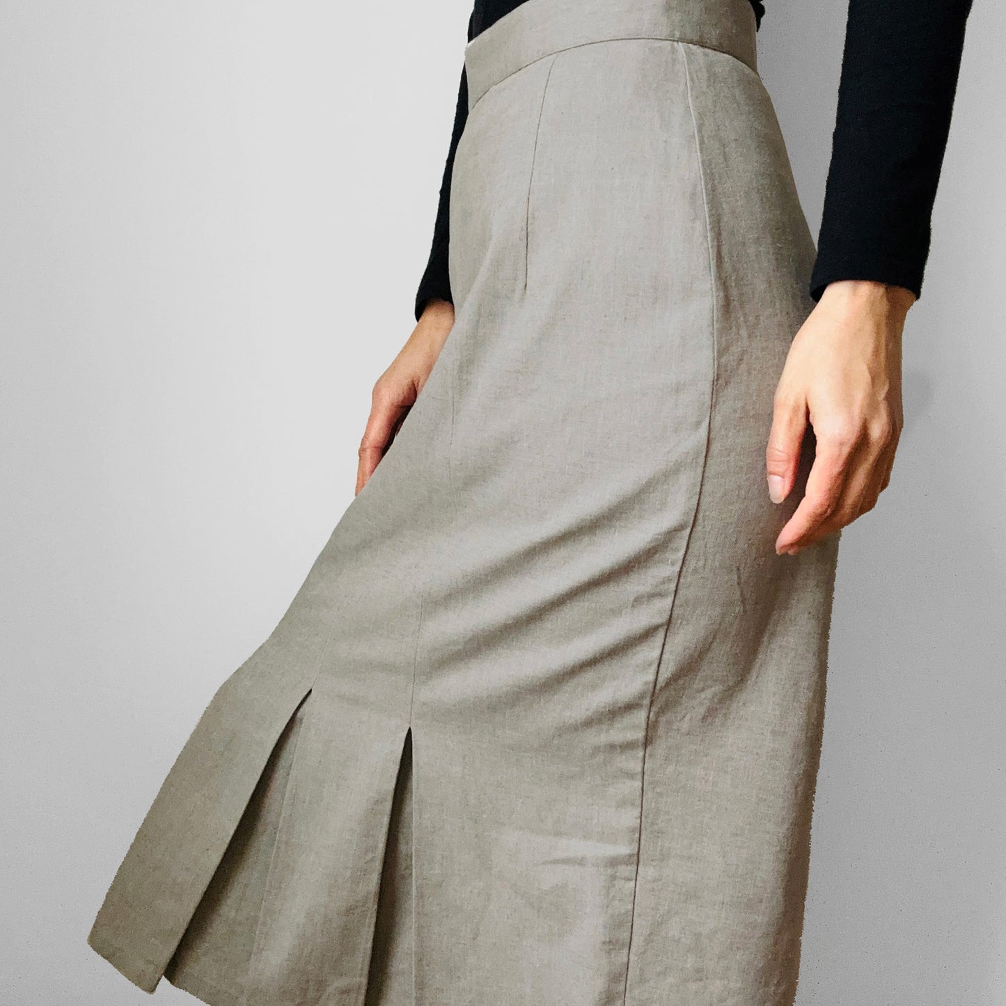 1990s Beige Grey Linen Pleated Hem Midi-Length Skirt - Waist 27