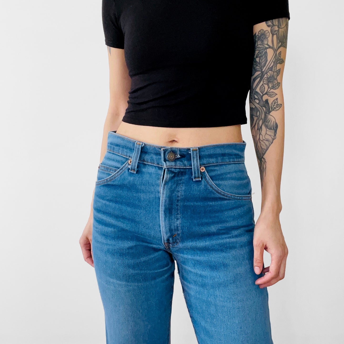 1990s Distressed High-Waisted Orange Tab Levi's Denim Blue Jeans