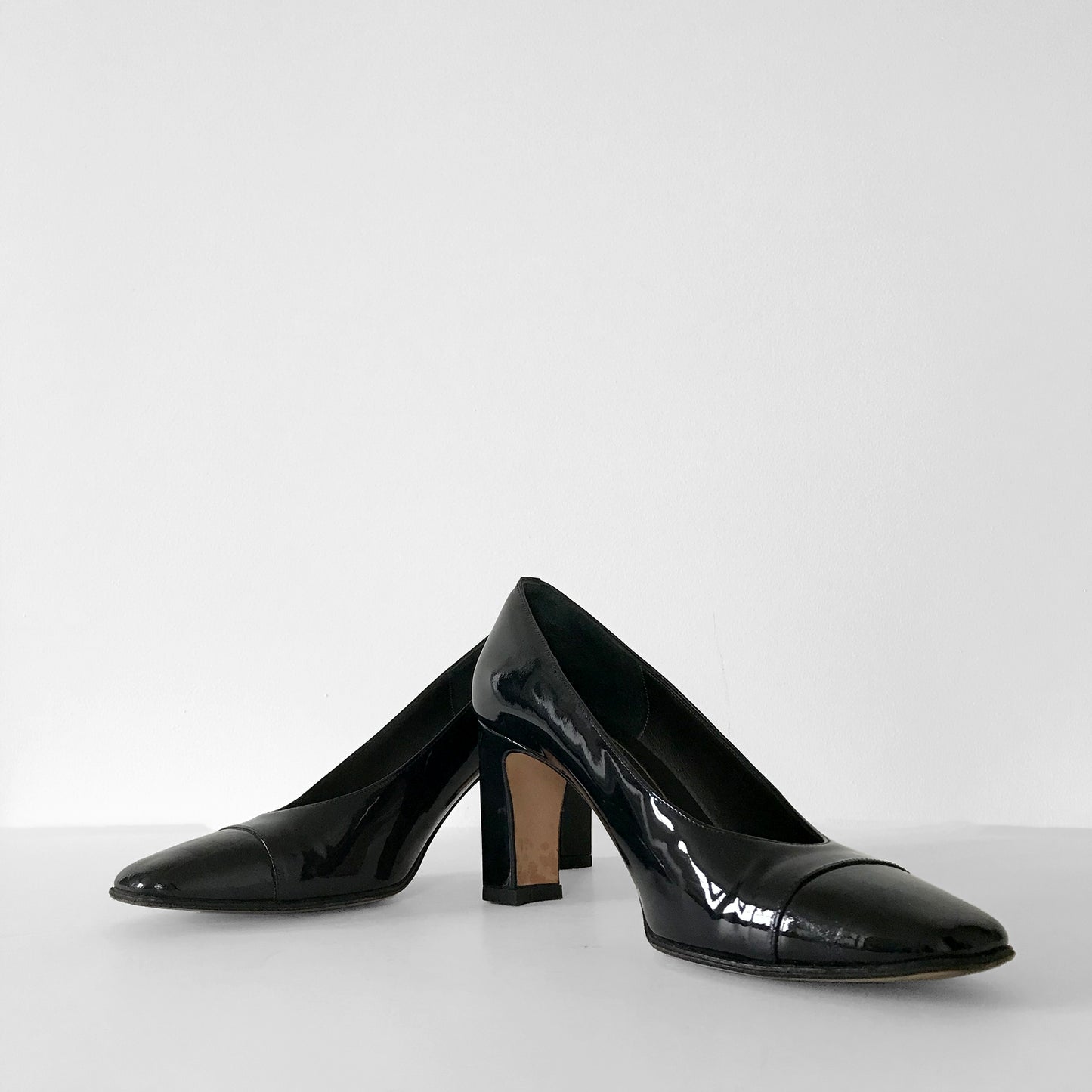 1990s Black Made in Italy Patent-Leather Boxy Heeled High-Heel Pumps