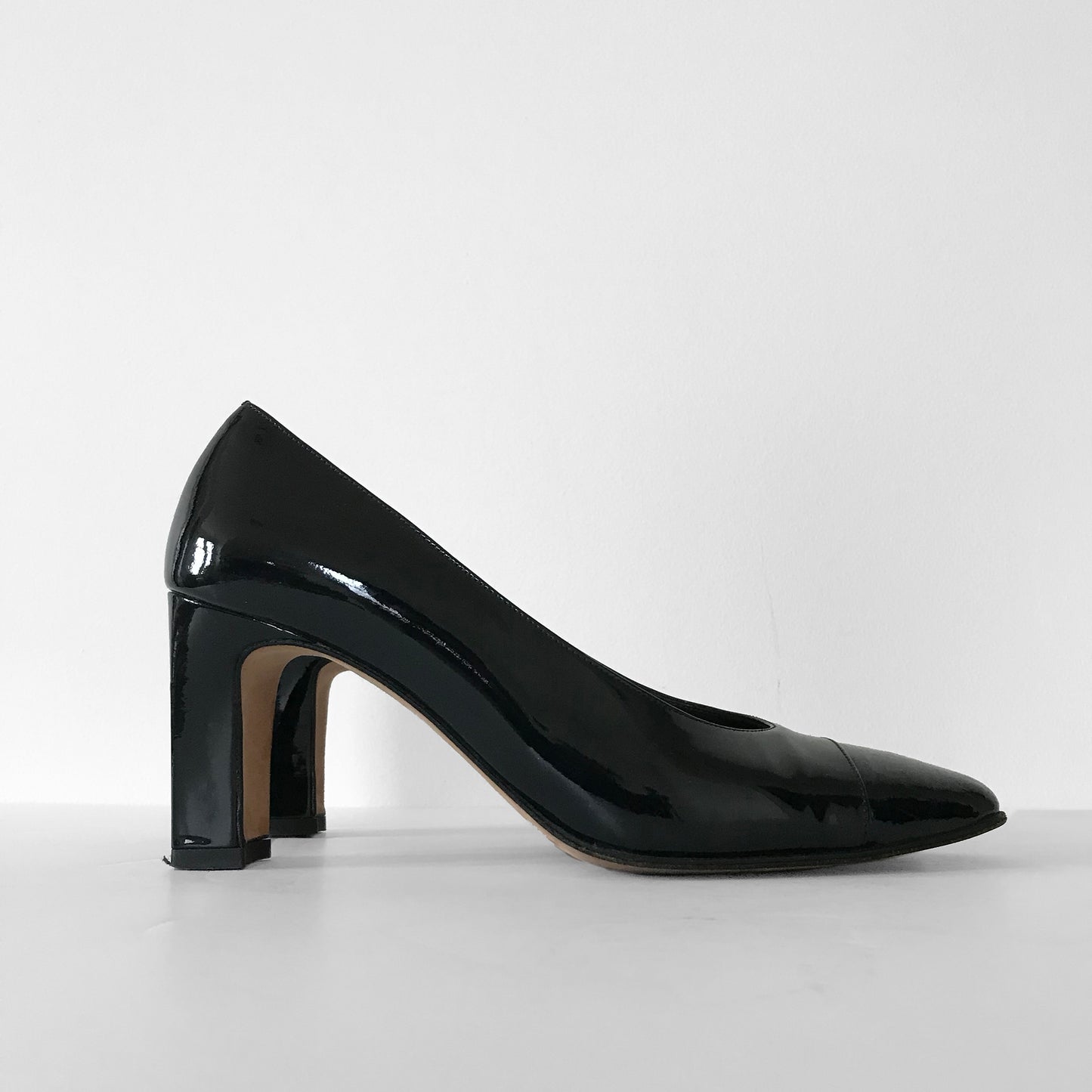 1990s Black Made in Italy Patent-Leather Boxy Heeled High-Heel Pumps