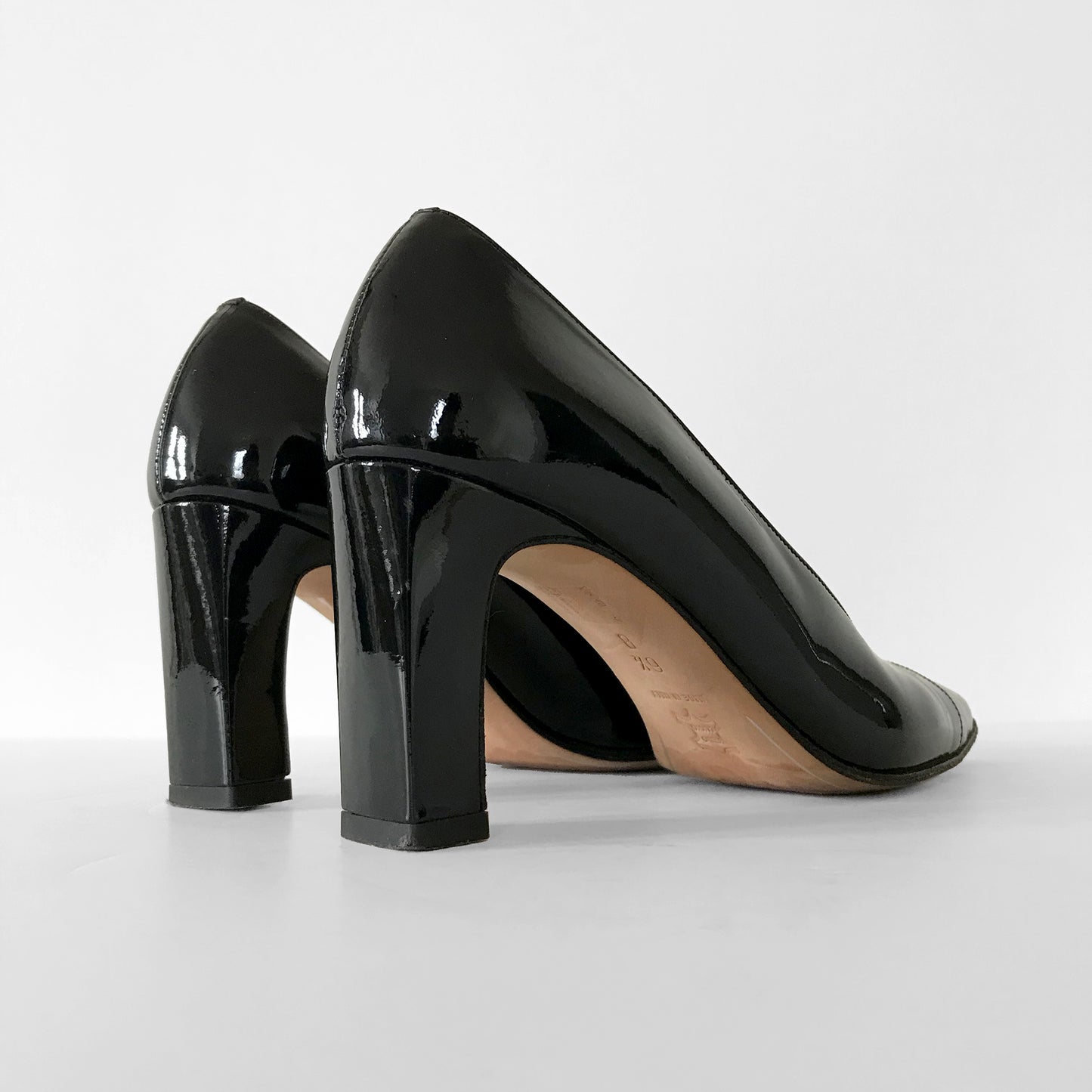 1990s Black Made in Italy Patent-Leather Boxy Heeled High-Heel Pumps