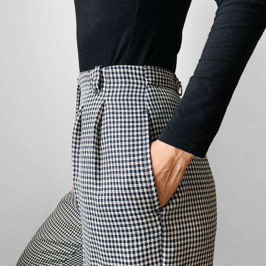 1980s Made in Canada Lightweight Wool Navy and Off-White Gingham Pleated High-Waisted Trousers - Waist 27