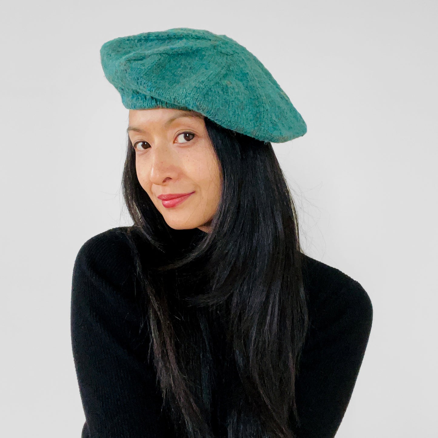 1970s Teal Green-Blue Handknit Handmade Wool Knit Beret Hat