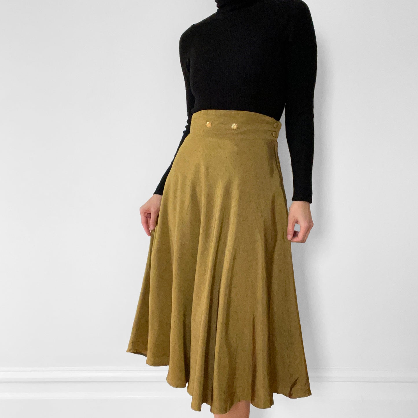 1980s Moss Yellow High-Waisted Fit and Flare Midi-Length Skirt