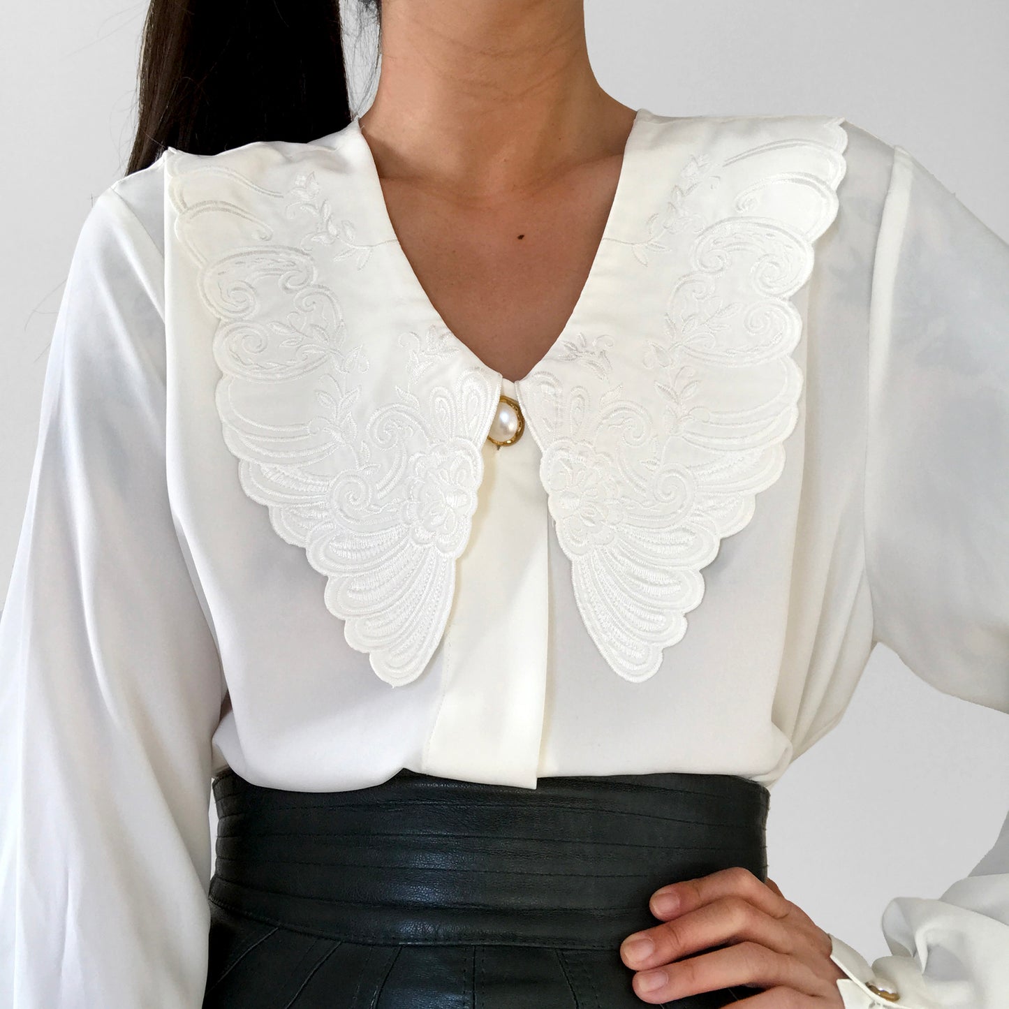 1980s Cream Winged Collared Gold Button Long Sleeve Blouse