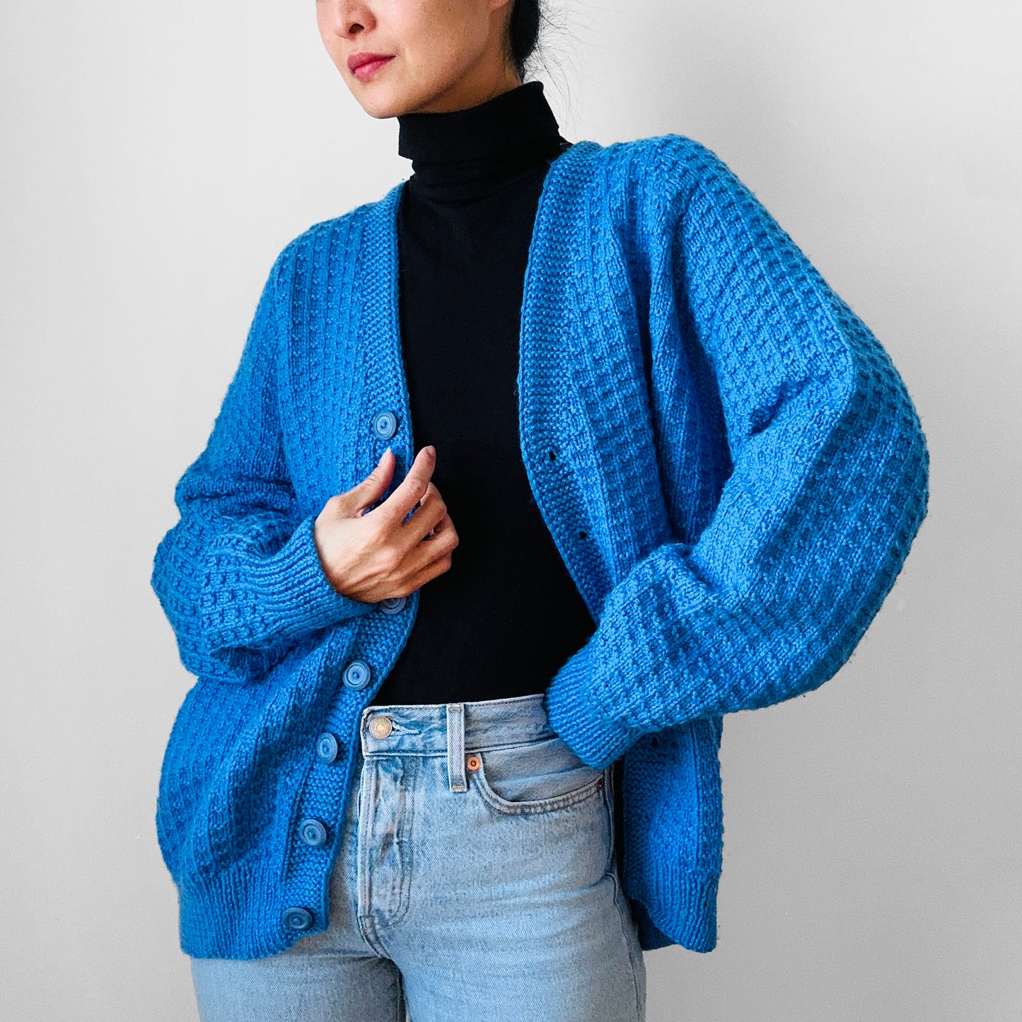 1980s Sky Blue Relaxed Fit Soft Waffle Textured Knit Cardigan Sweater