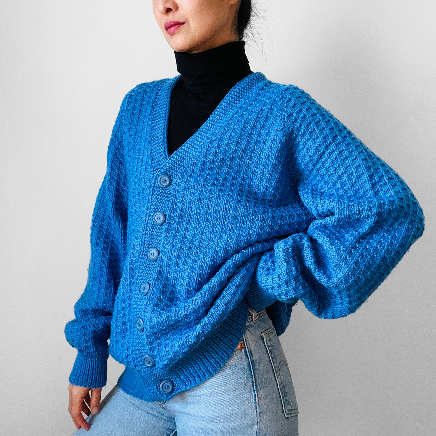 1980s Sky Blue Relaxed Fit Soft Waffle Textured Knit Cardigan Sweater