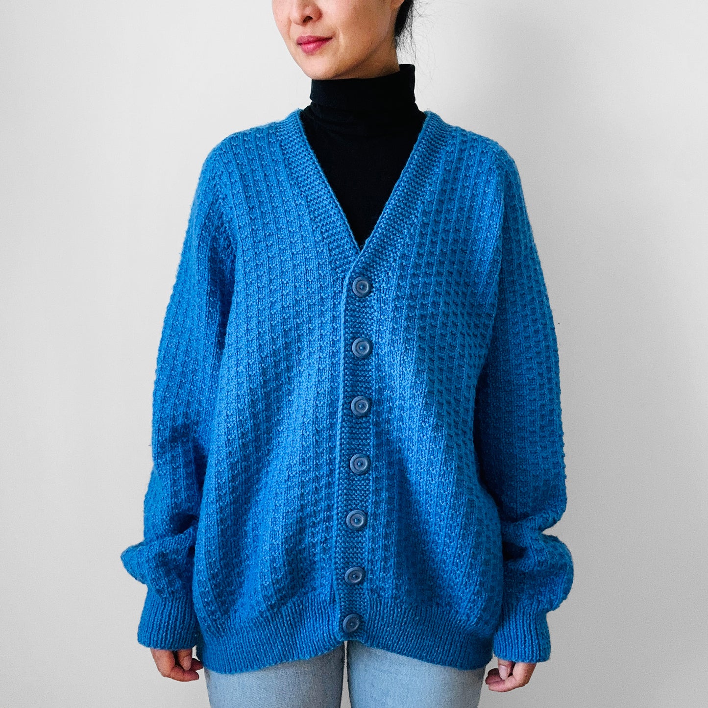 1980s Sky Blue Relaxed Fit Soft Waffle Textured Knit Cardigan Sweater