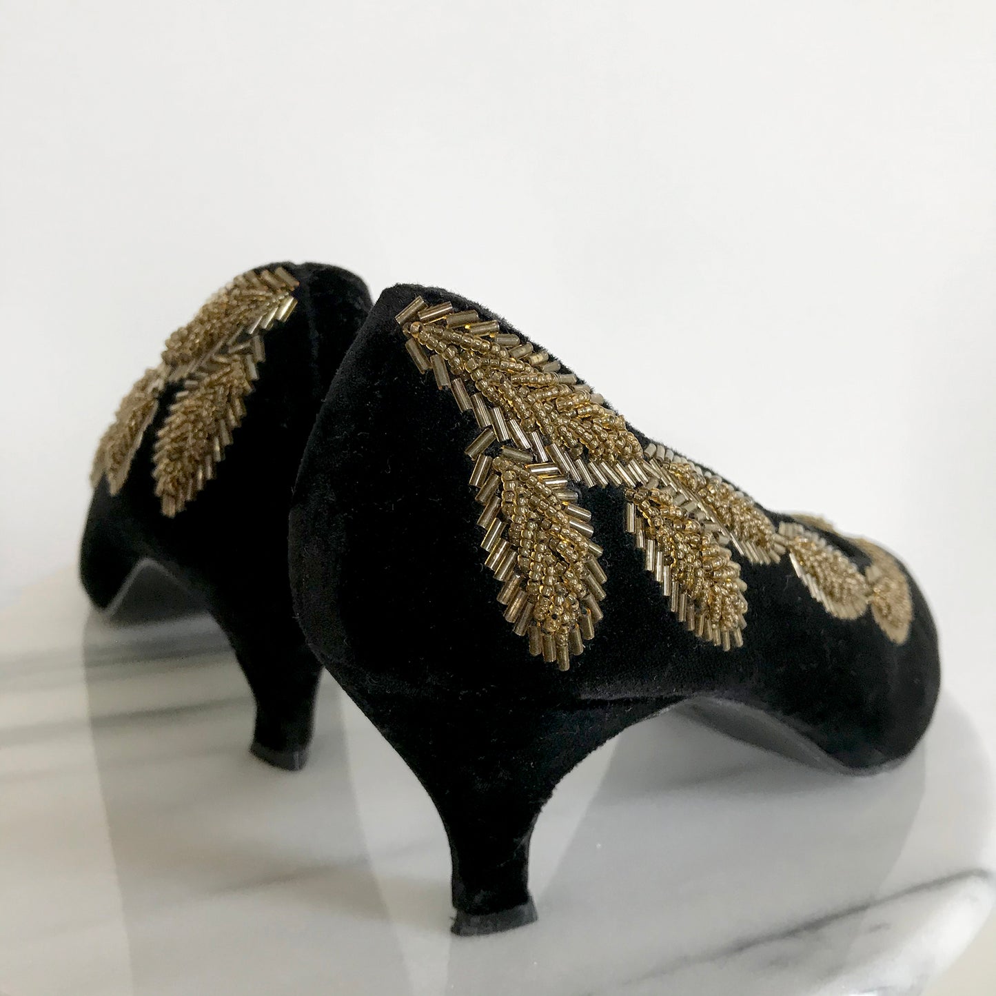 1960s Black Velvet Leaf Beaded Pump