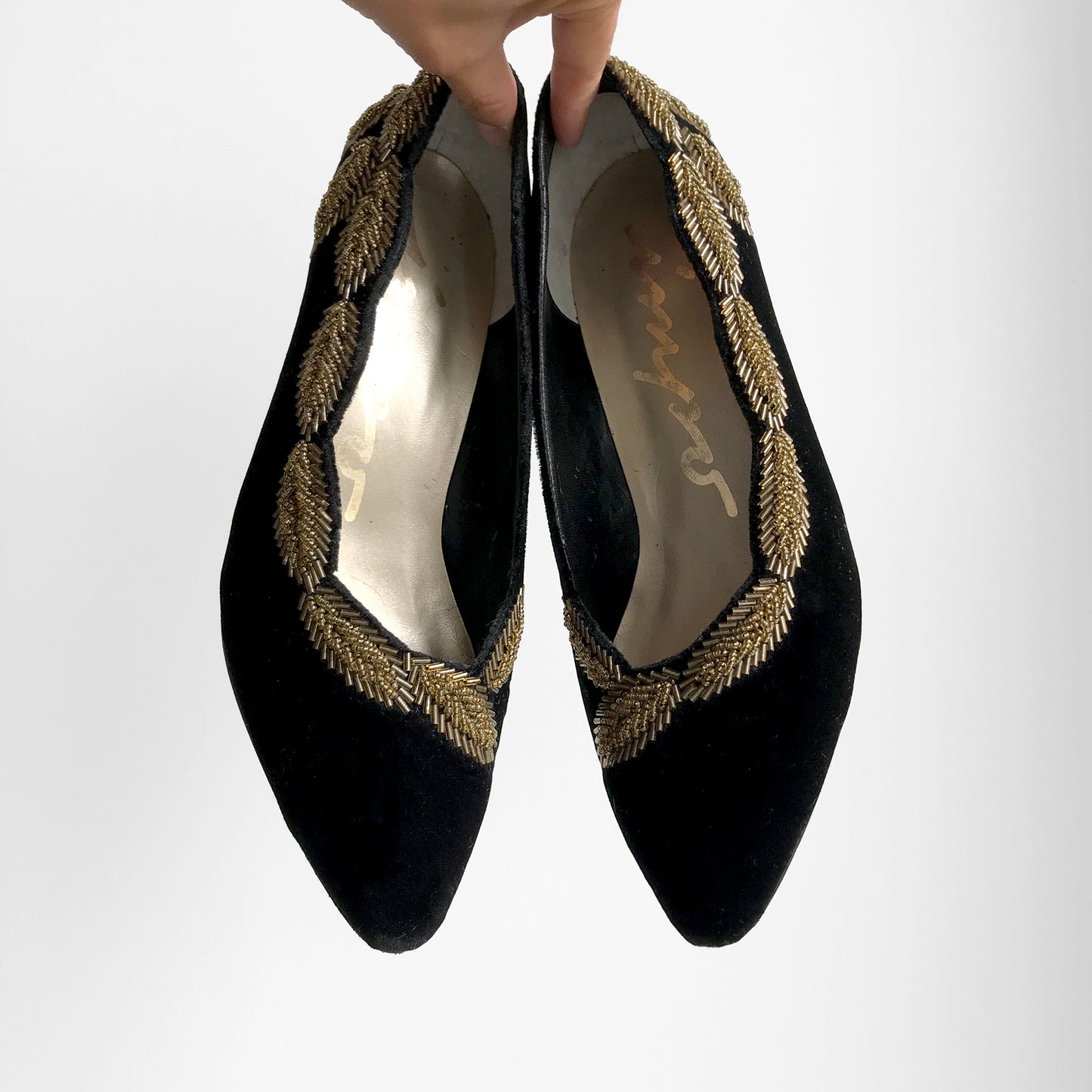 1960s Black Velvet Leaf Beaded Pump