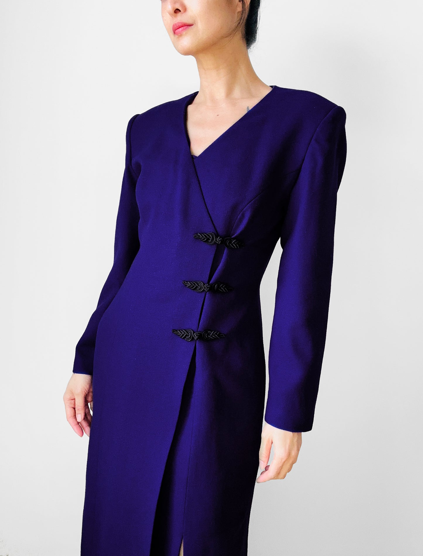 1980s Dark Purple Midi-Length Form Fitting Qipao Button Wool Wrap Dress - XS/S