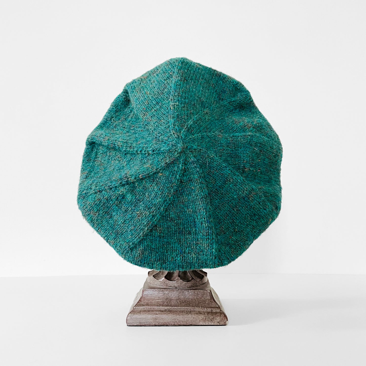 1970s Teal Green-Blue Handknit Handmade Wool Knit Beret Hat