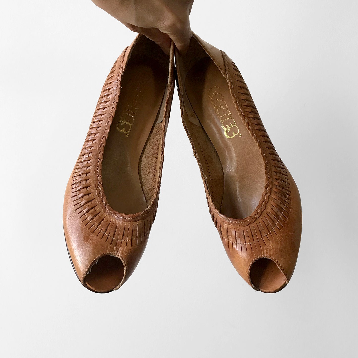 1970s Tan Woven Leather Peep-Toe High Heeled Pumps