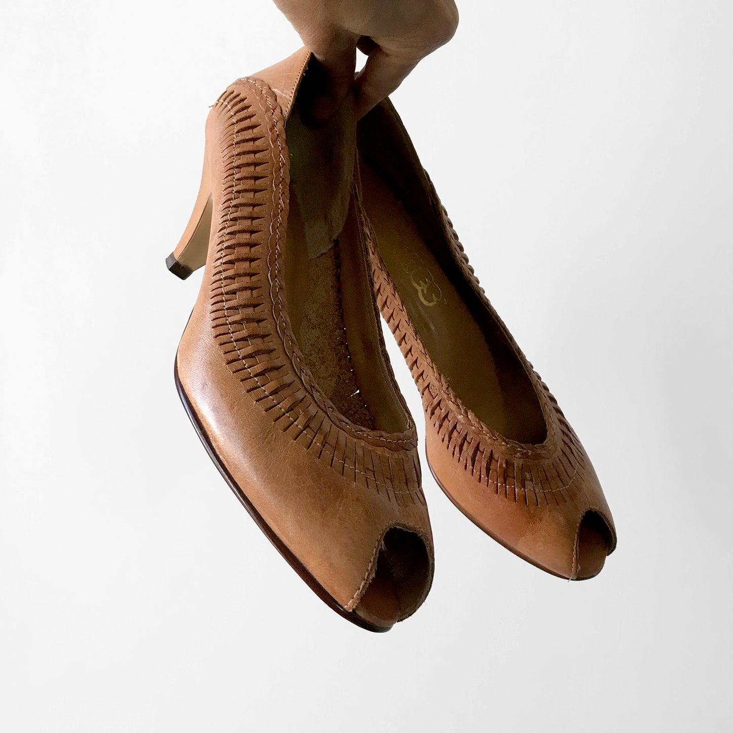 1970s Tan Woven Leather Peep-Toe High Heeled Pumps