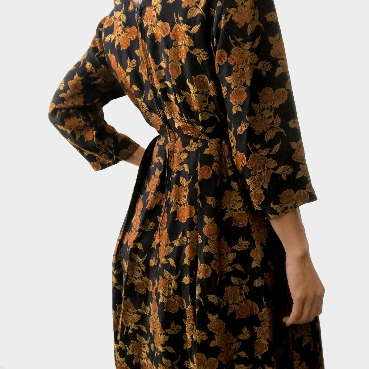 1960s Made in New Zealand Floral Patterned Black Rust Gold Knee-Length Evening-Dress Dress