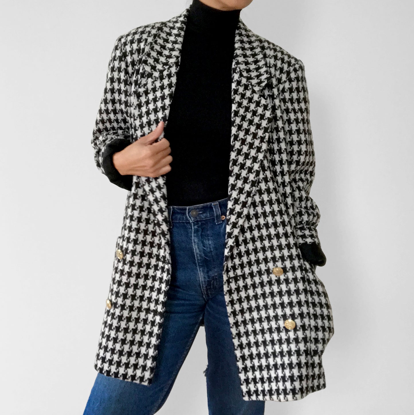 1980s Black and White Wool Houndstooth Double-Breasted Gold Button Blazer Jacket