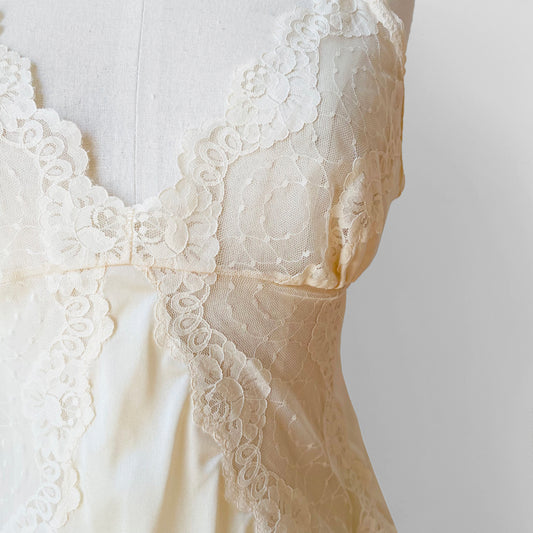 1970s Dreamy Cream Lace Camisole Tank Top - S/M