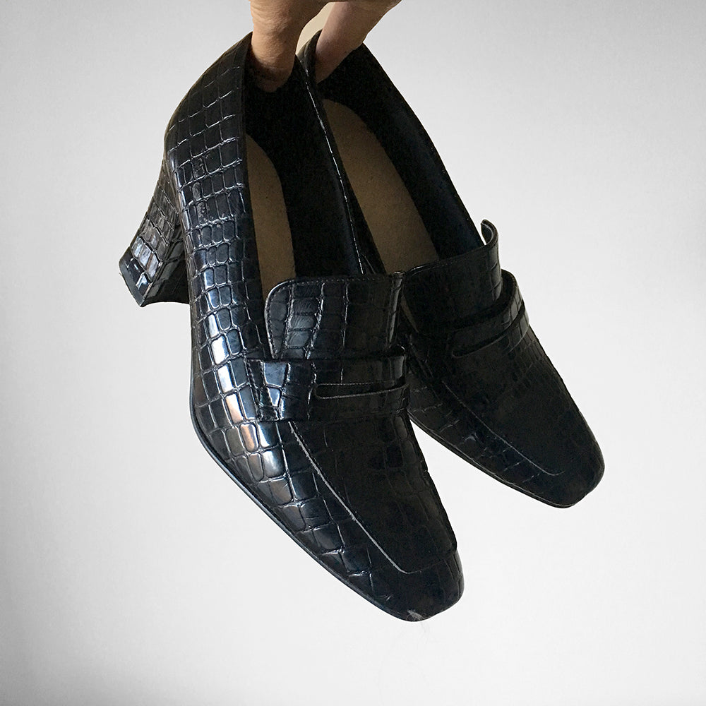 1990s Patent Leather Textured Block Heel Shoe