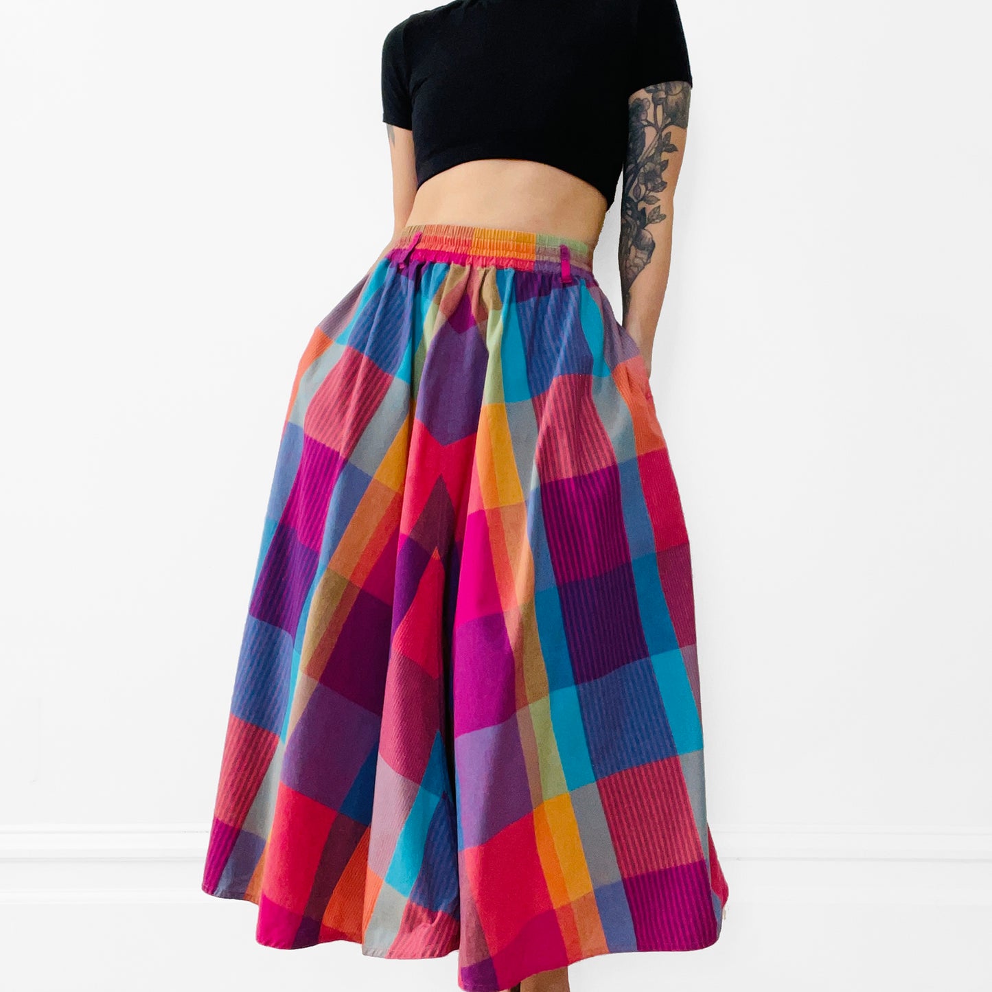 1980s Rainbow Plaid Tea-Length Elastic-Waist Fit and Flare Skirt