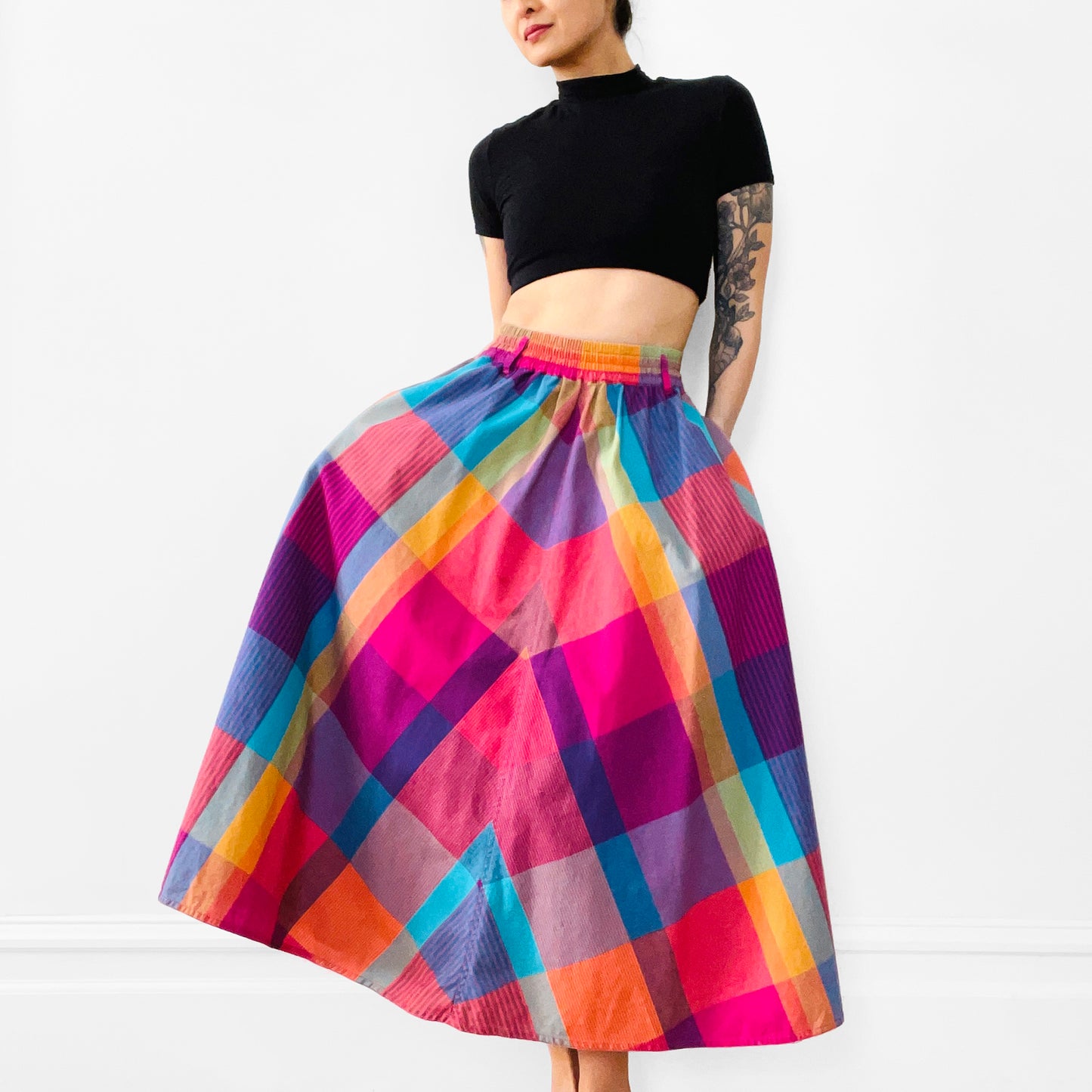 1980s Rainbow Plaid Tea-Length Elastic-Waist Fit and Flare Skirt