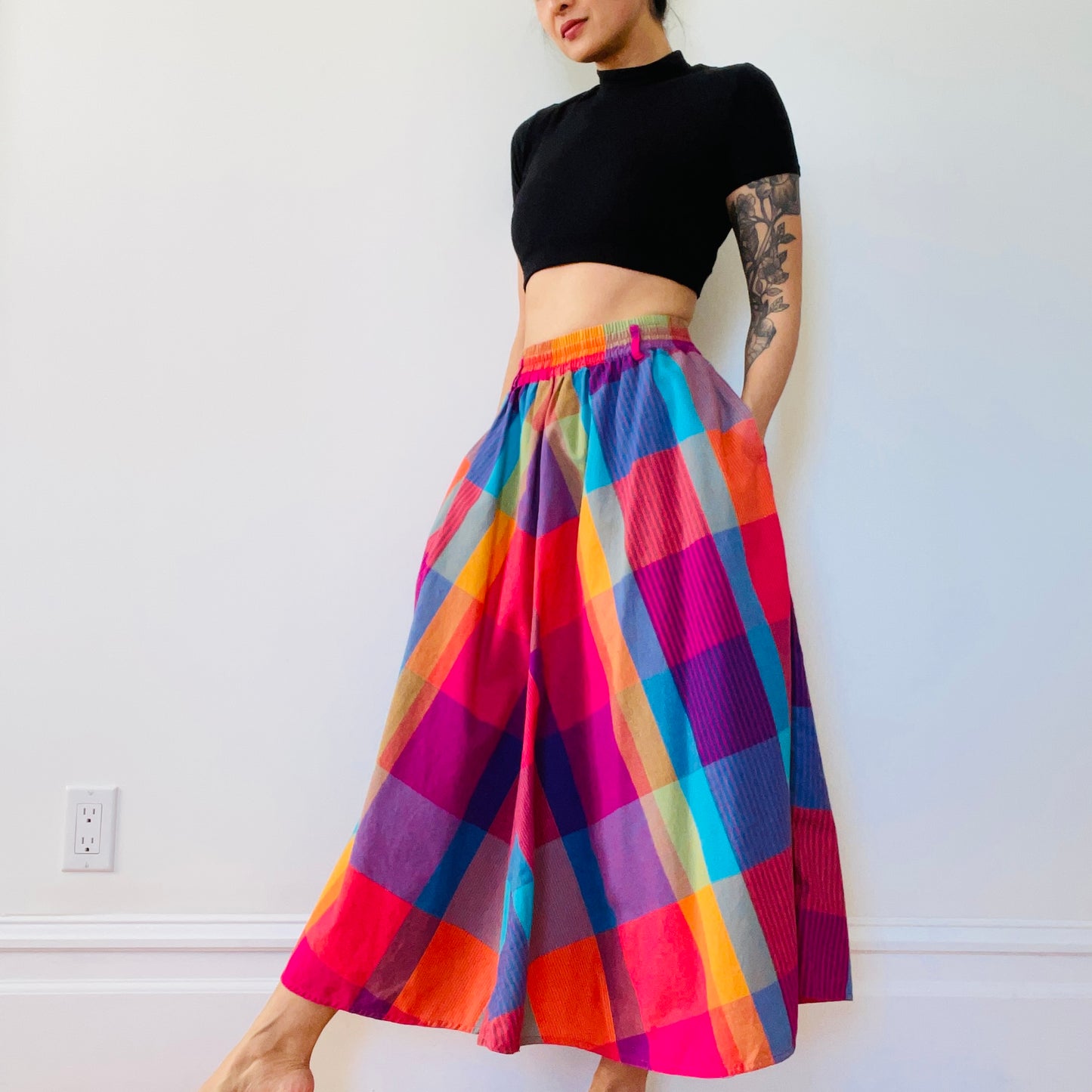 1980s Rainbow Plaid Tea-Length Elastic-Waist Fit and Flare Skirt