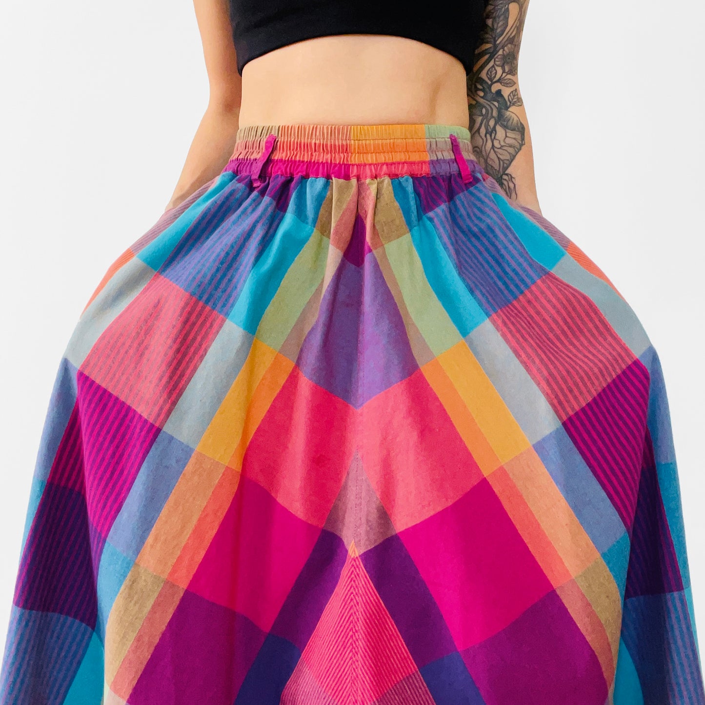 1980s Rainbow Plaid Tea-Length Elastic-Waist Fit and Flare Skirt