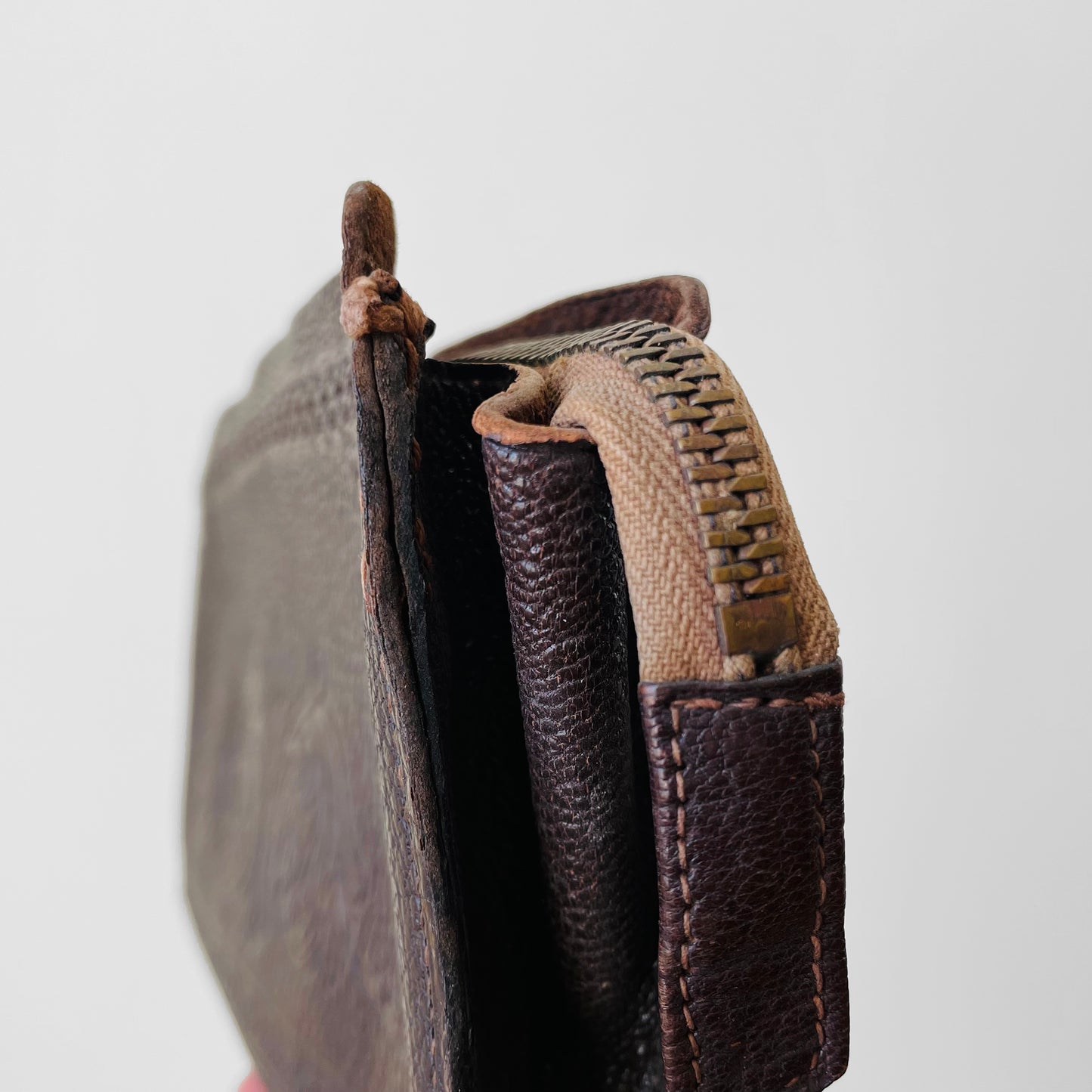 1930s -1940s Tooled Leather Zip Belt Wallet