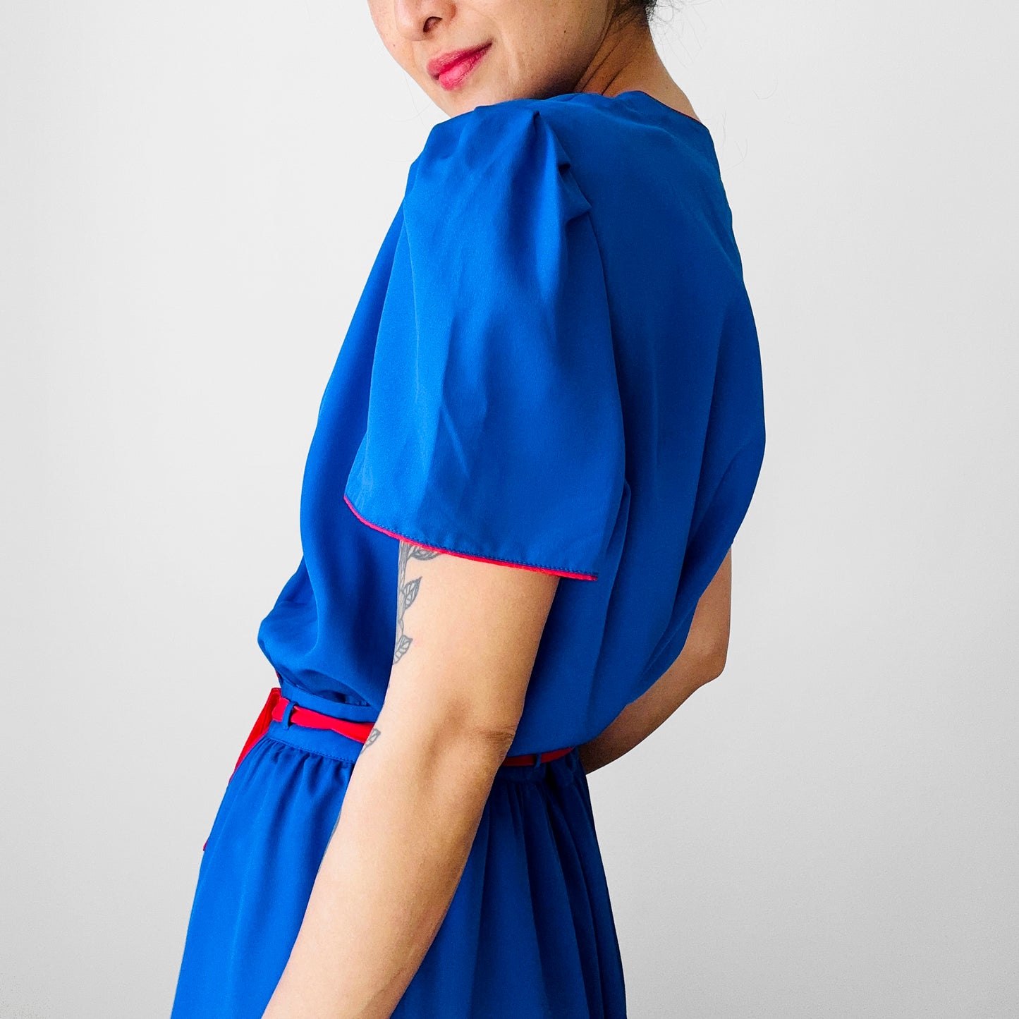 1980s Cobalt Blue and Red Button-Front Trimmed Belted Fit and Flare Dress - S/M