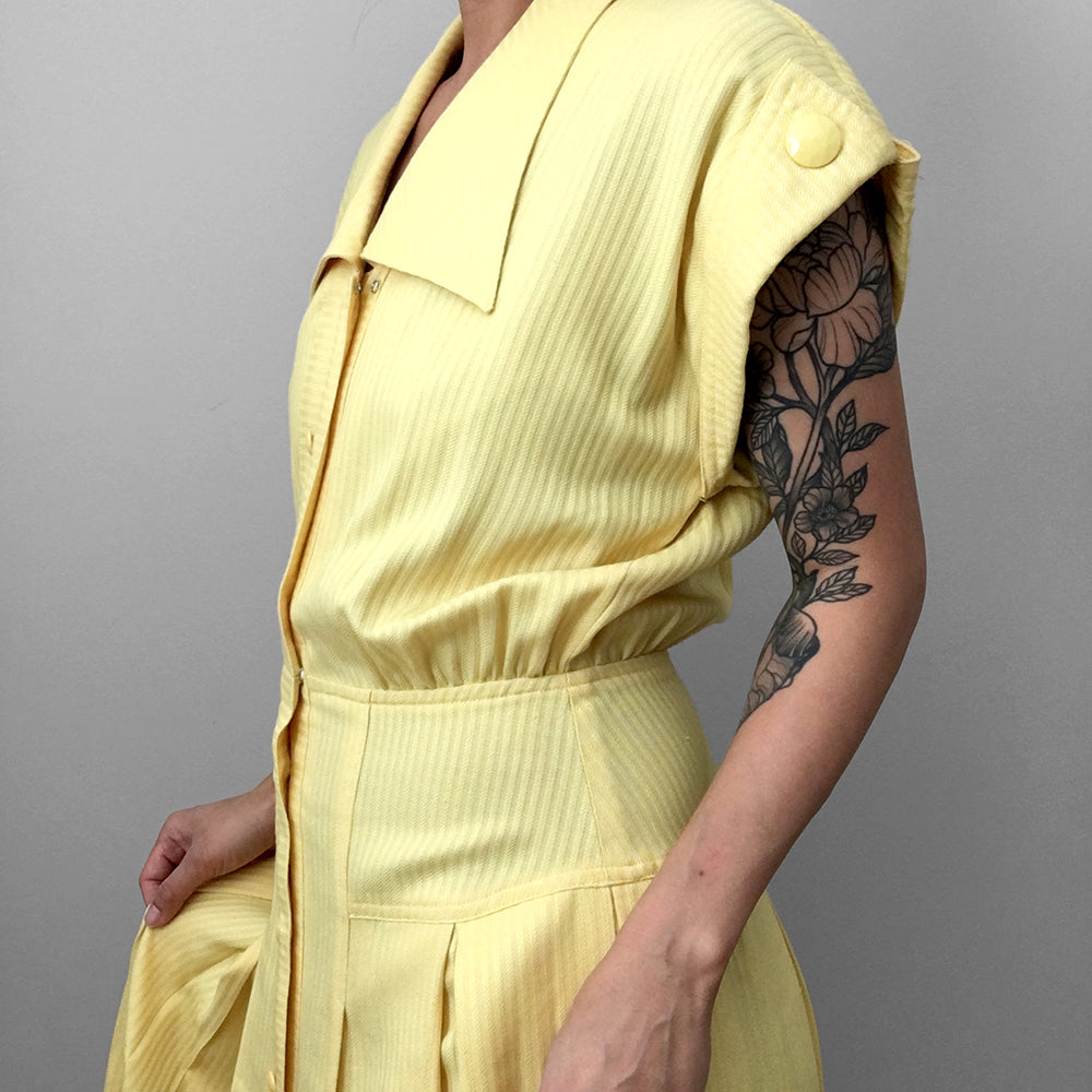 1980s Long Yellow Button-Front Collared Sleeveless Pleated Fit and Flare Dress