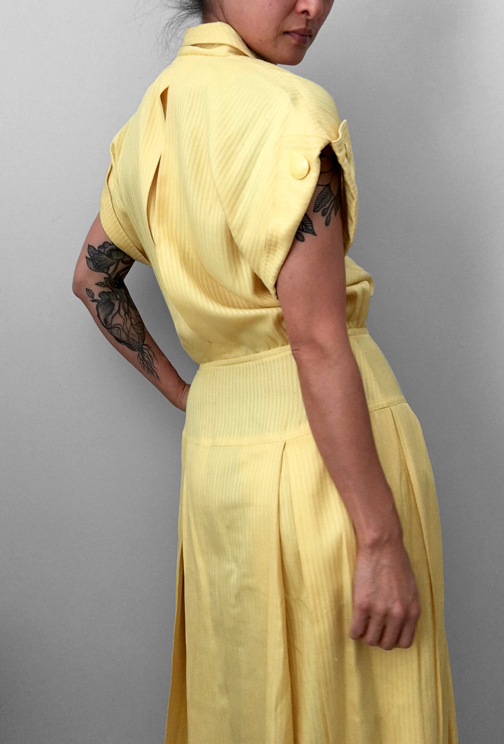 1980s Long Yellow Button-Front Collared Sleeveless Pleated Fit and Flare Dress