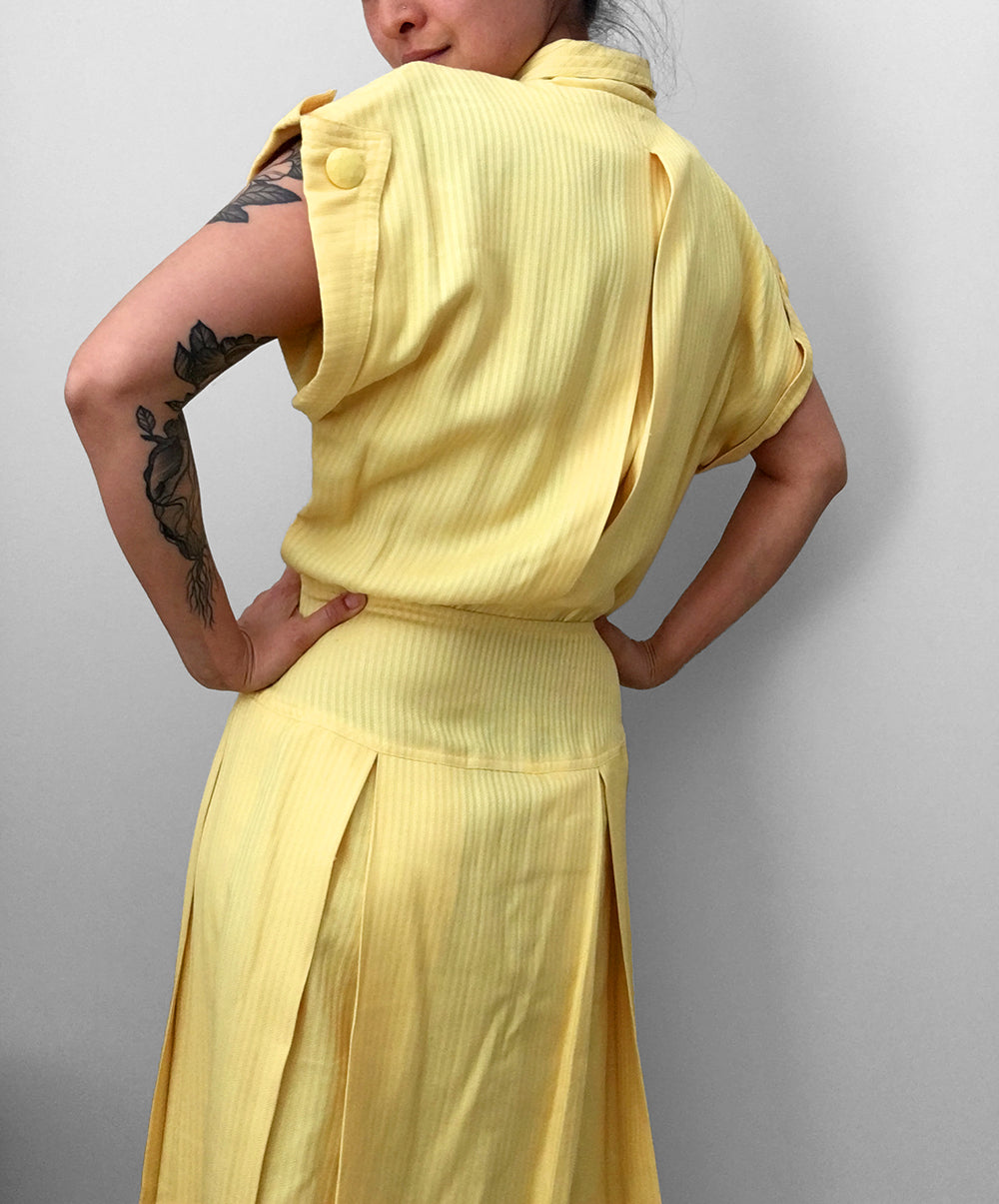 1980s Long Yellow Button-Front Collared Sleeveless Pleated Fit and Flare Dress