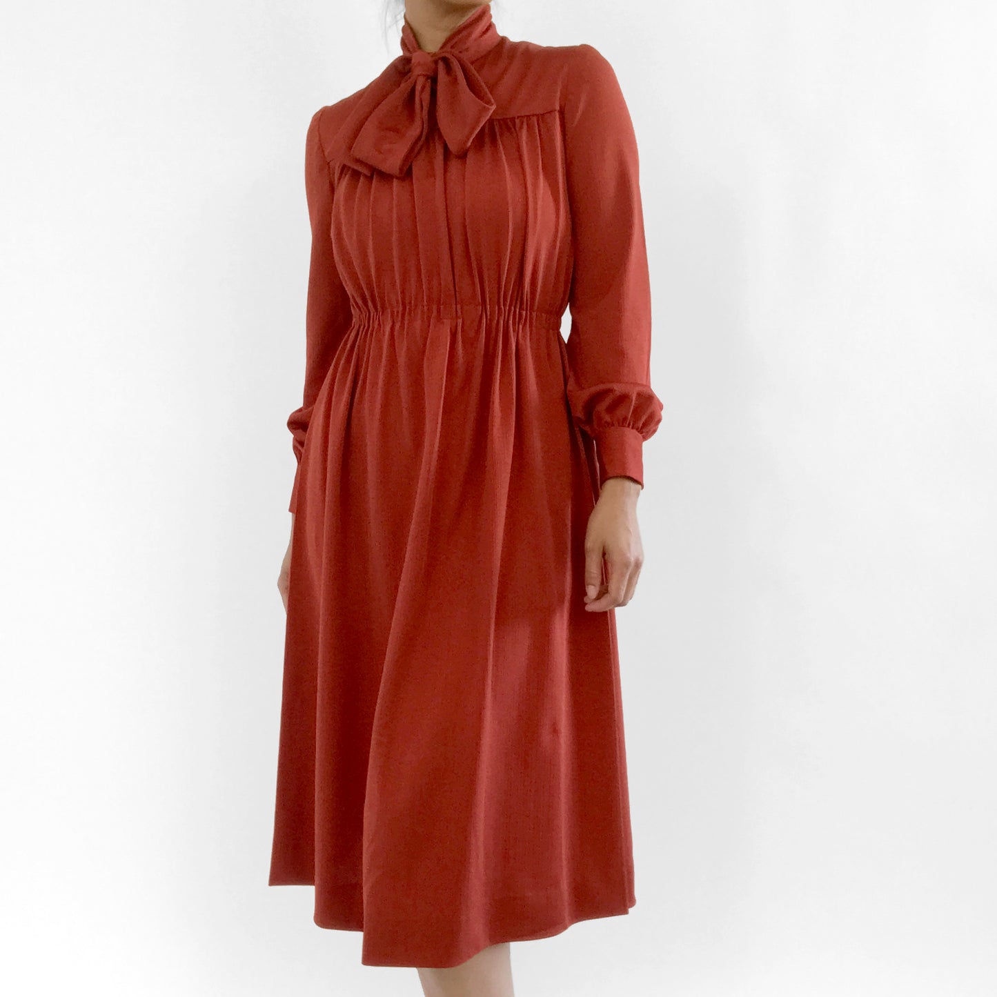 1970s Brick Red Tied-Neck Pleated Knee-Length Fit and Flare Dress