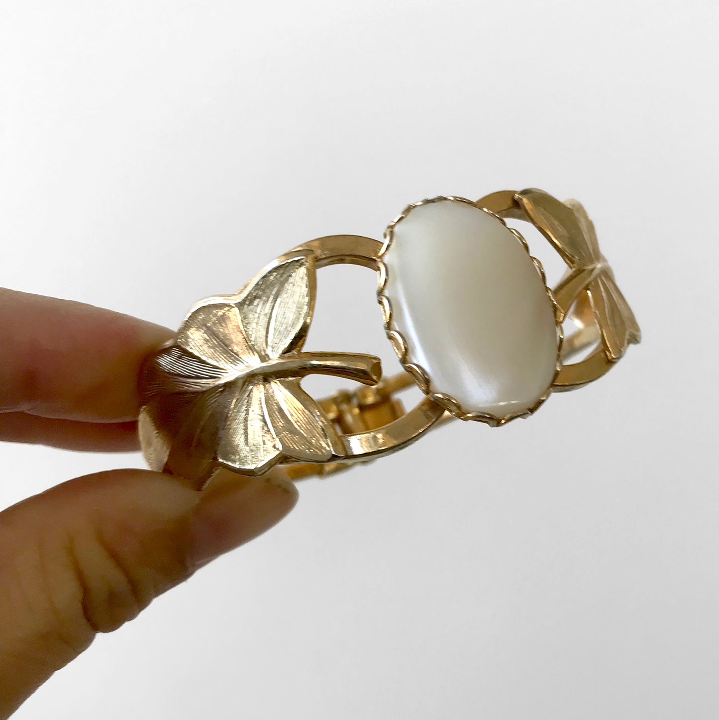 Flower and Leaf White Cabochon Carved Metal Hand-Painted Cuff Bangle Bracelet