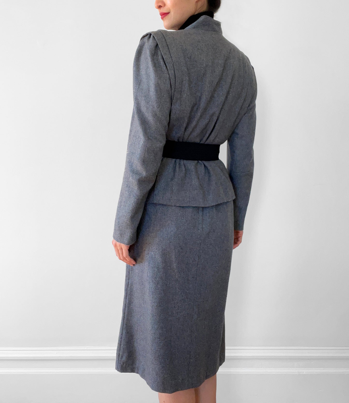 1970s - 1980s Gray Textured Wool Skirt and Jacket Set