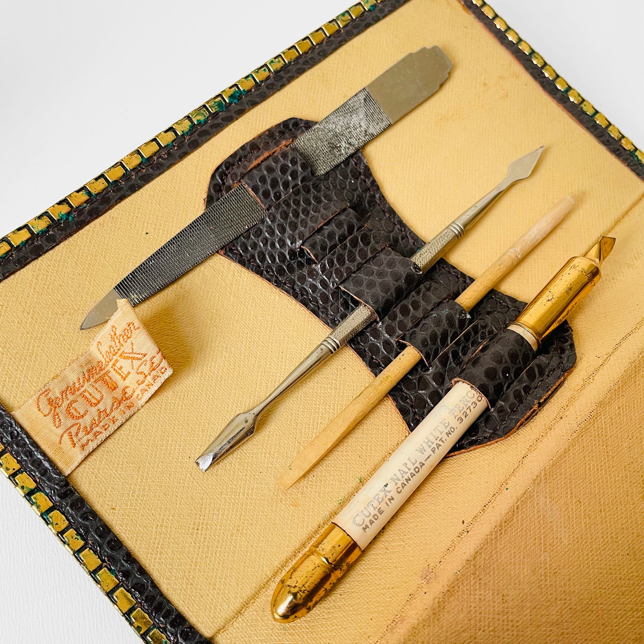 1930s Cutex Nail Manicure Kit w/Leather Case – Box & Burrow Vintage