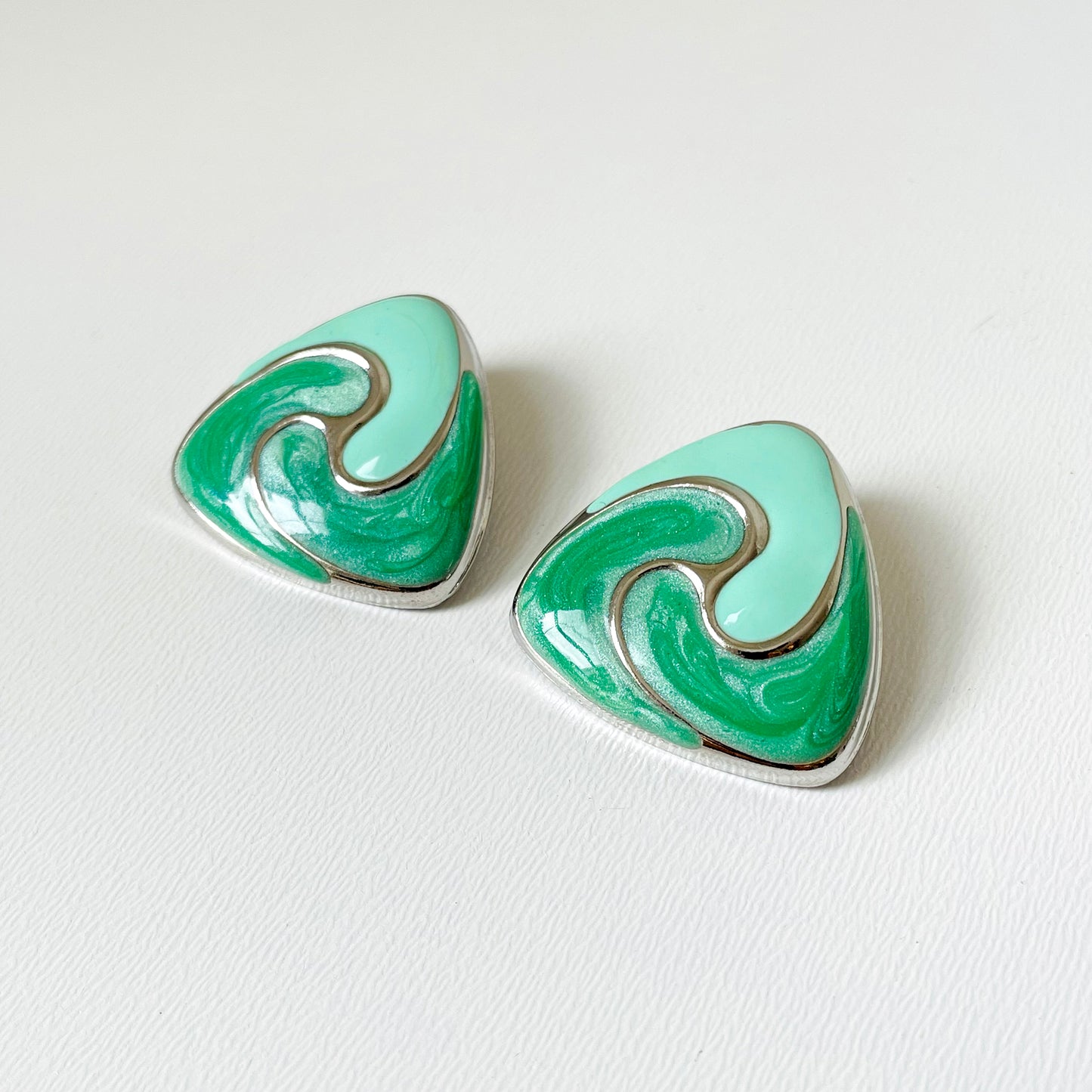 1980s Mid-Century Mint-Green Two-Tone Enamelled Silver-Toned Earrings