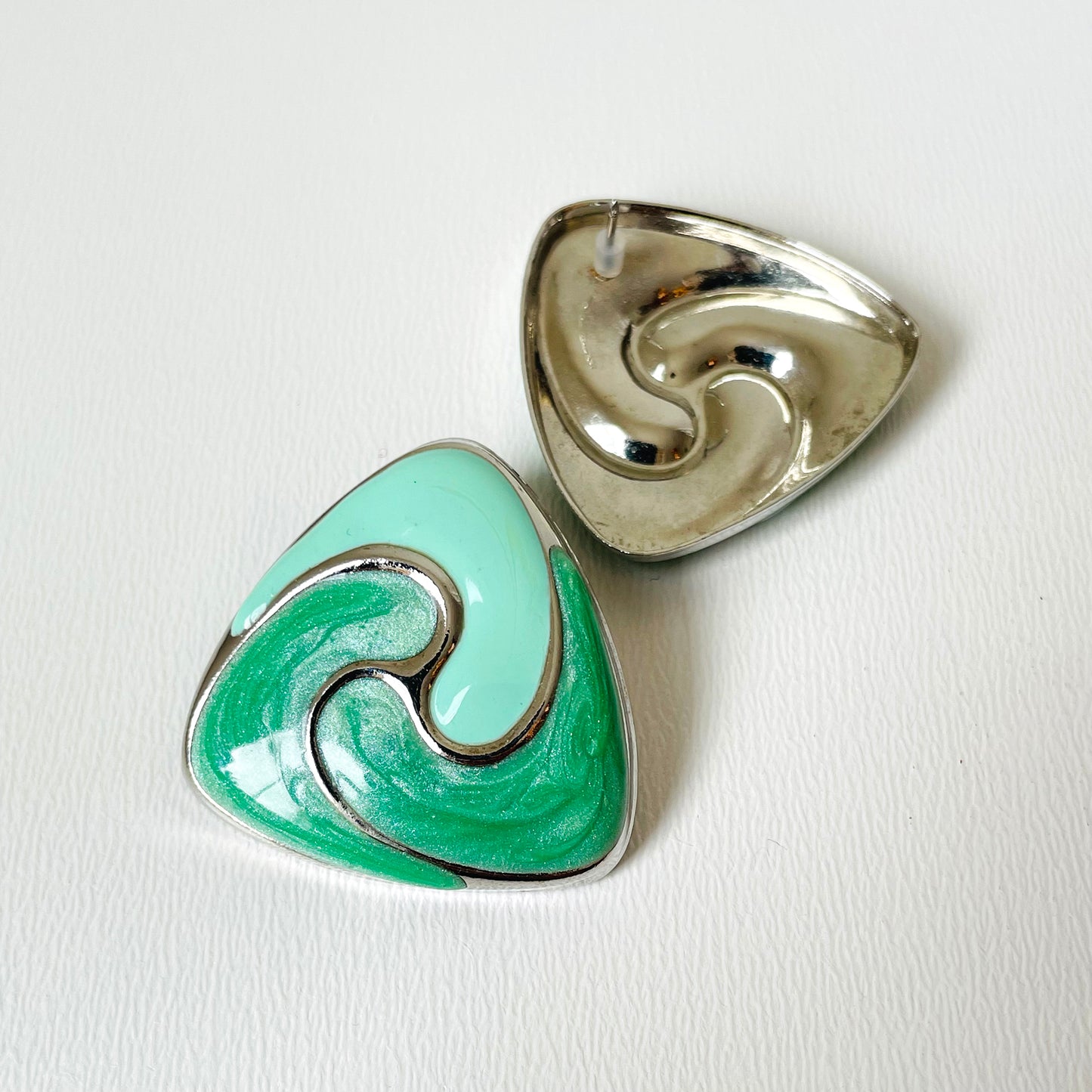 1980s Mid-Century Mint-Green Two-Tone Enamelled Silver-Toned Earrings