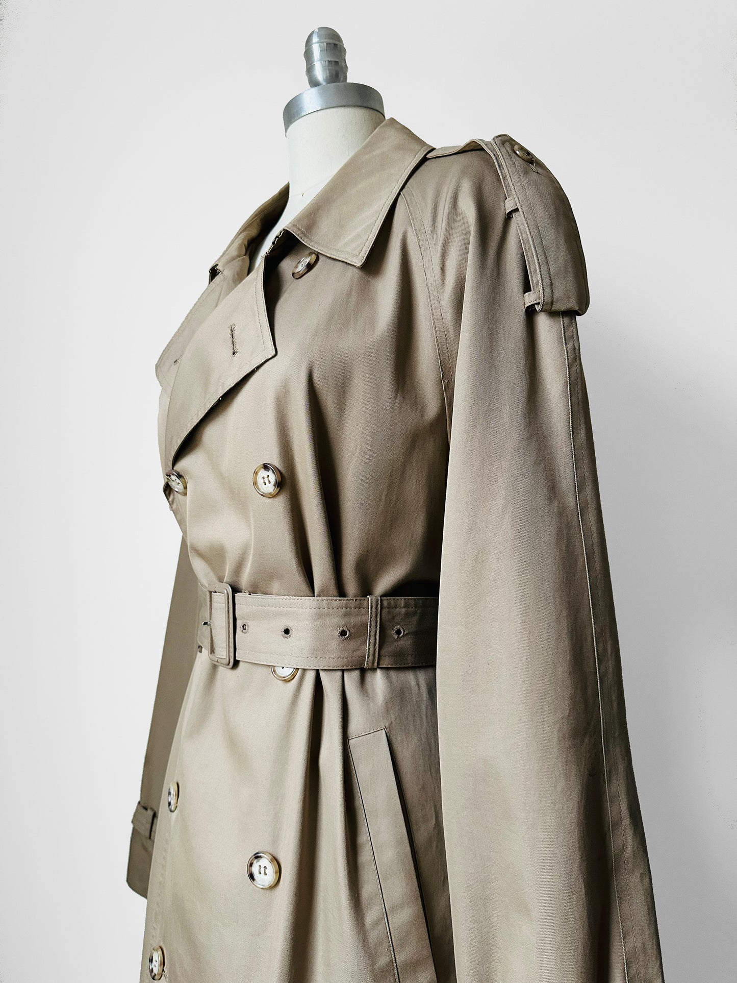 1970s - 1980s Tan Beige YSLR Yves Saint Laurent Double-Breasted Belted Trench Coat - 42/Tall