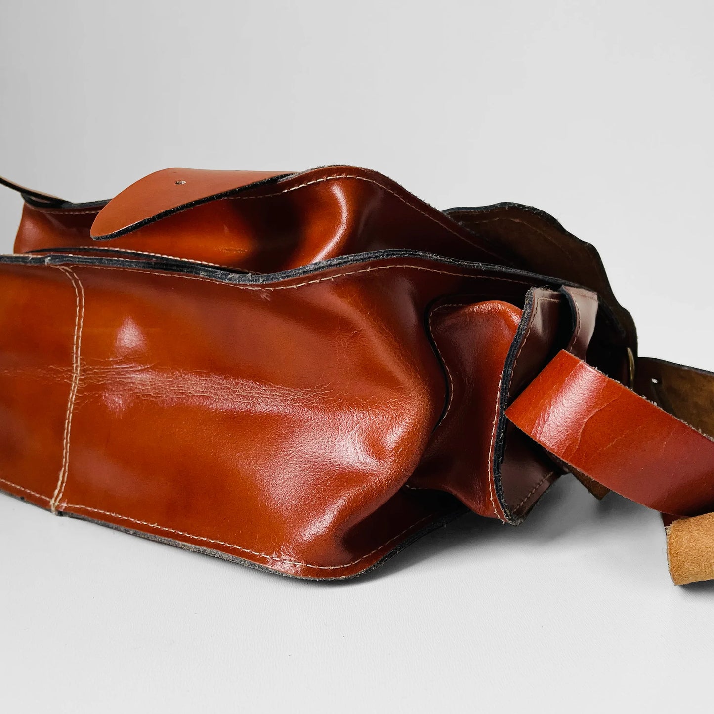 70s Dark Tobacco Toned Leather Satchel Bag