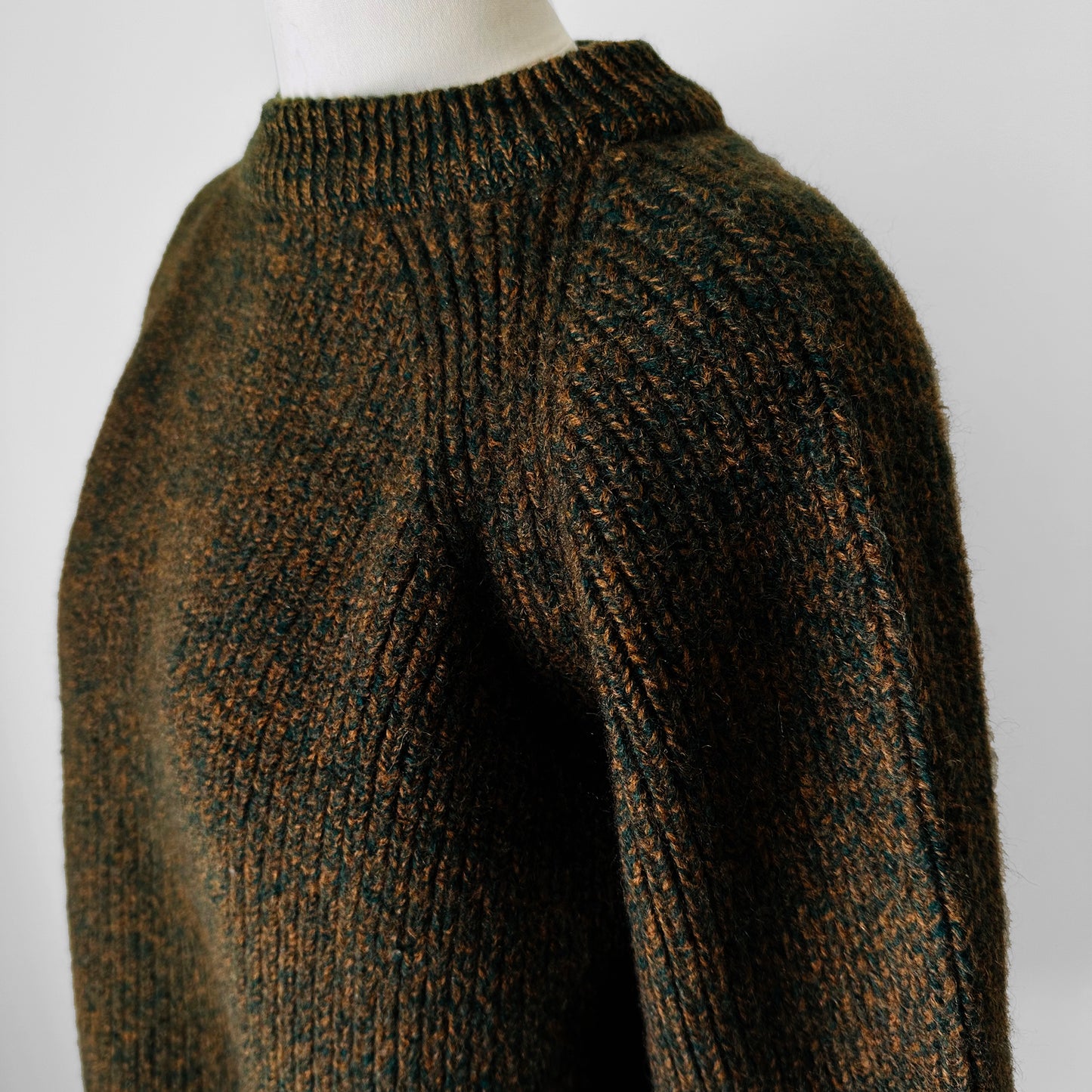 Dark Olive Green Flecked Heavy Wool Crop Ribbed Knit Sweater - Sz. S