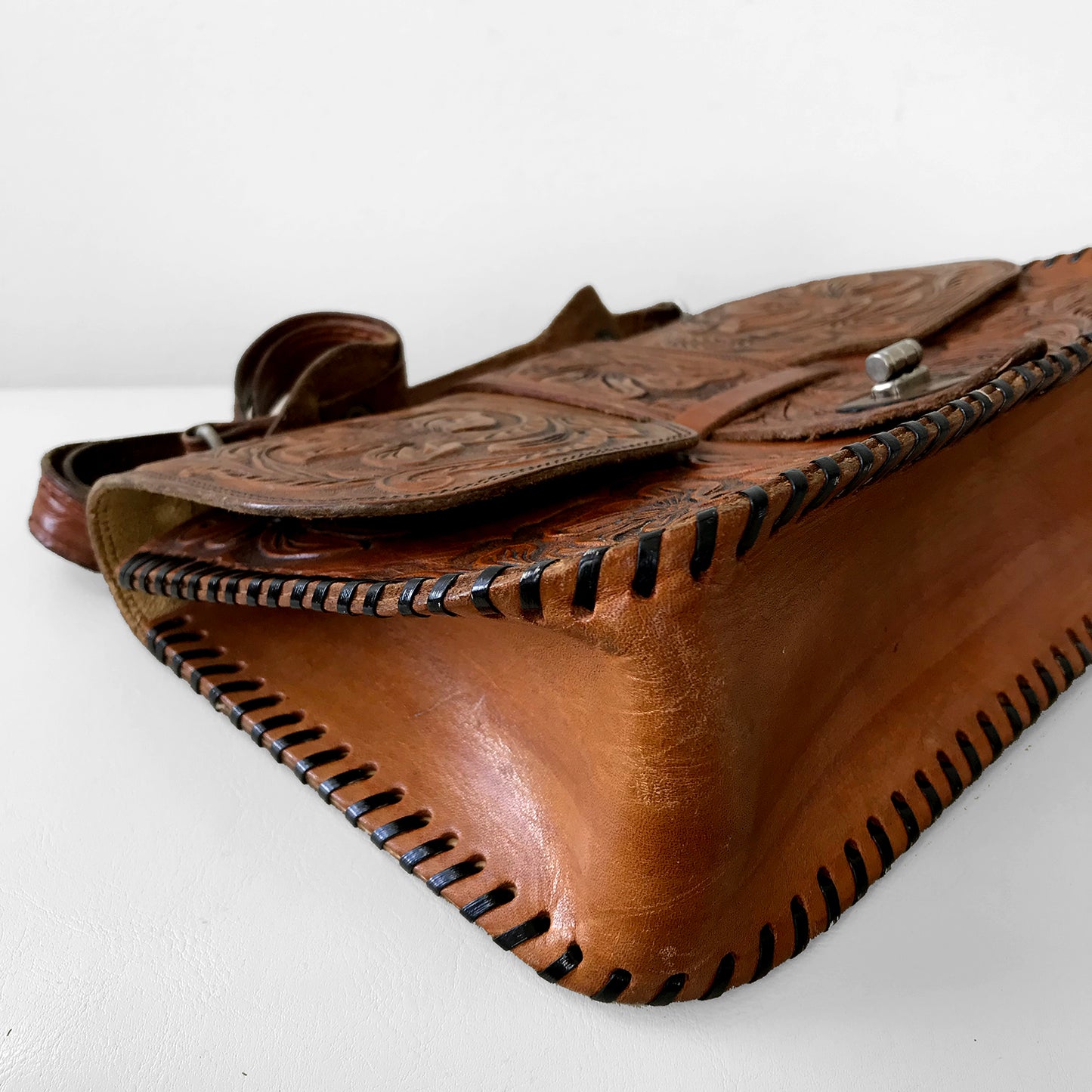 1940s Brown Tooled-Leather Handbag